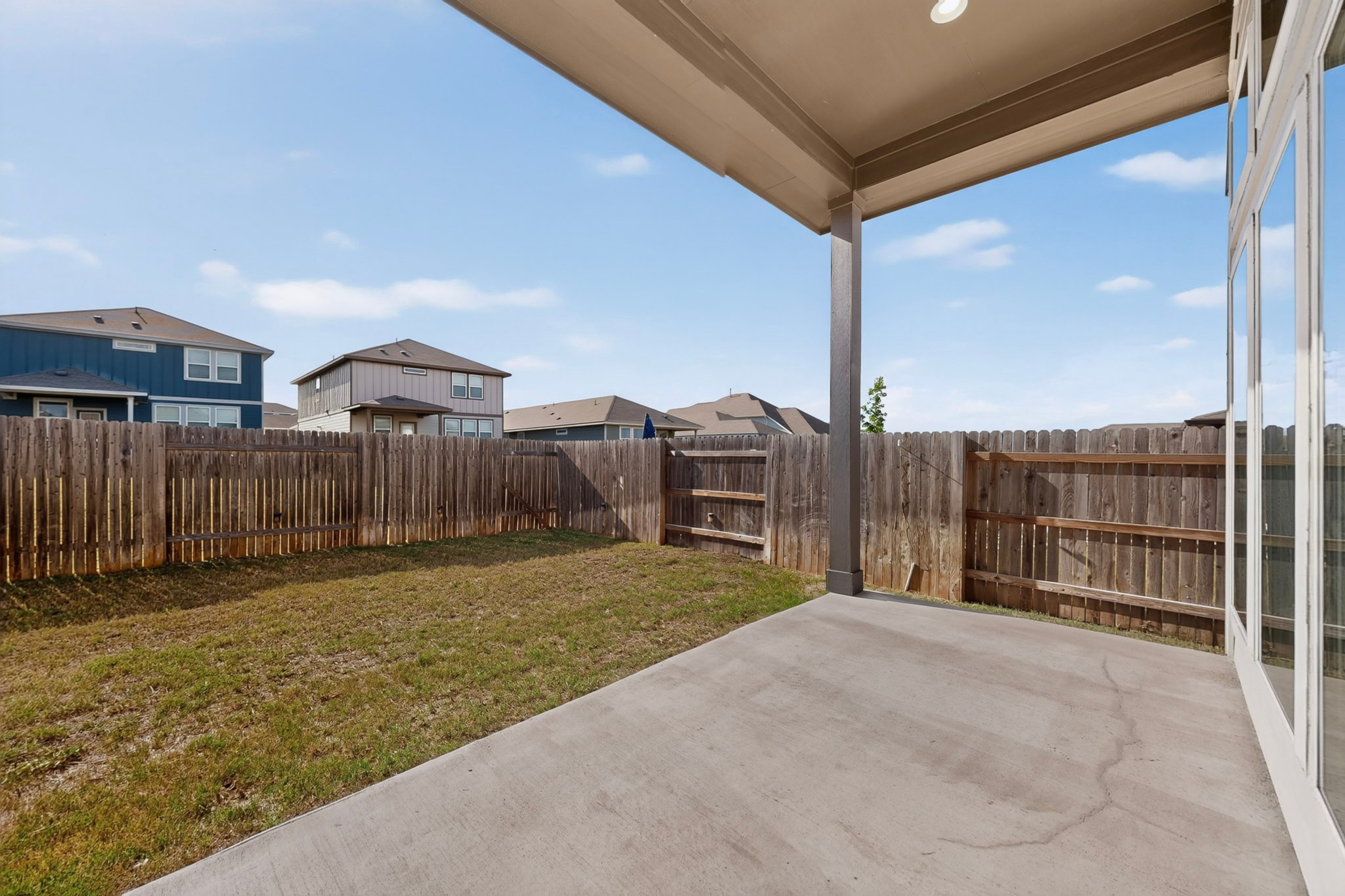 main property photo 37