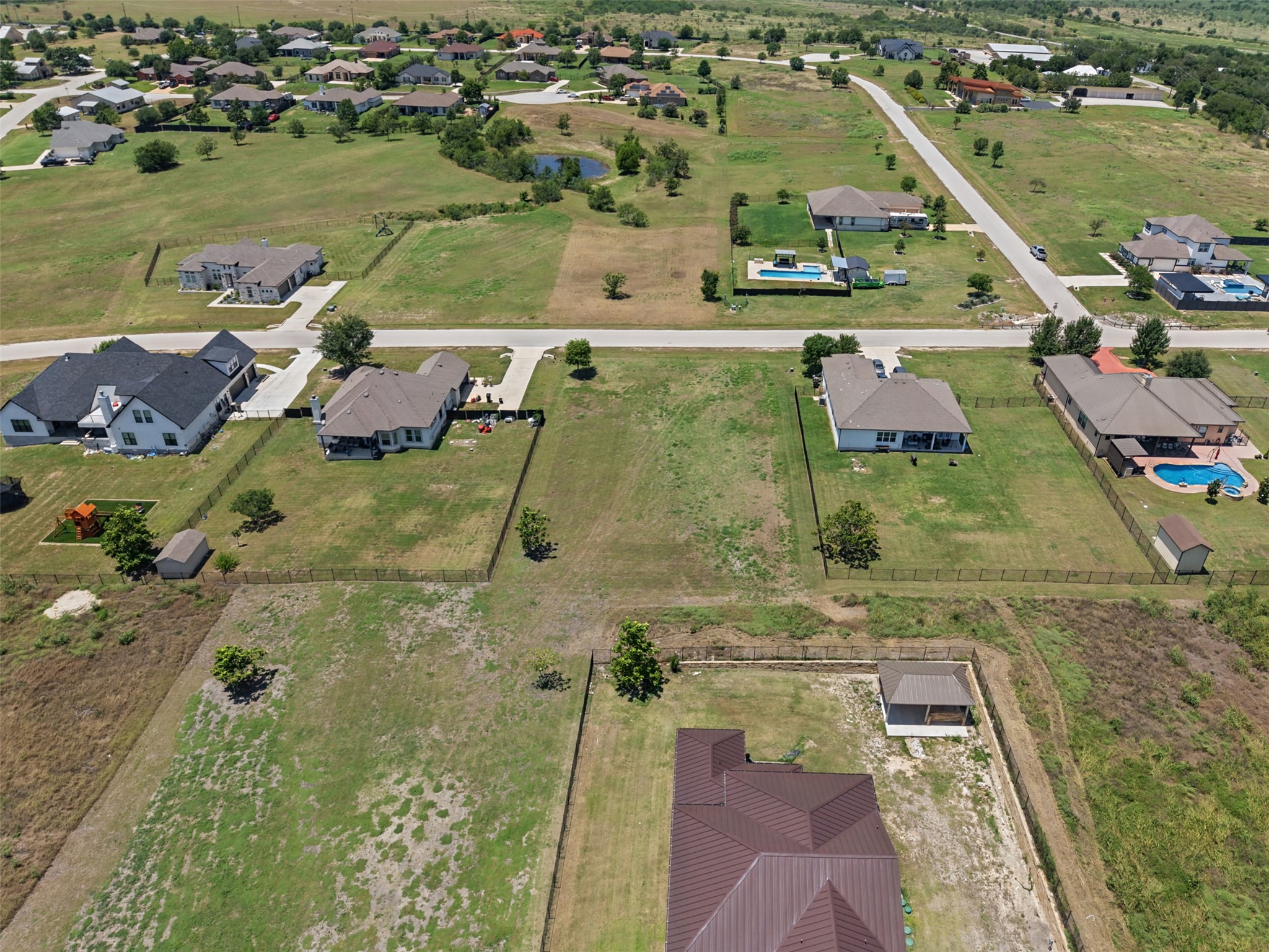 main property photo 3