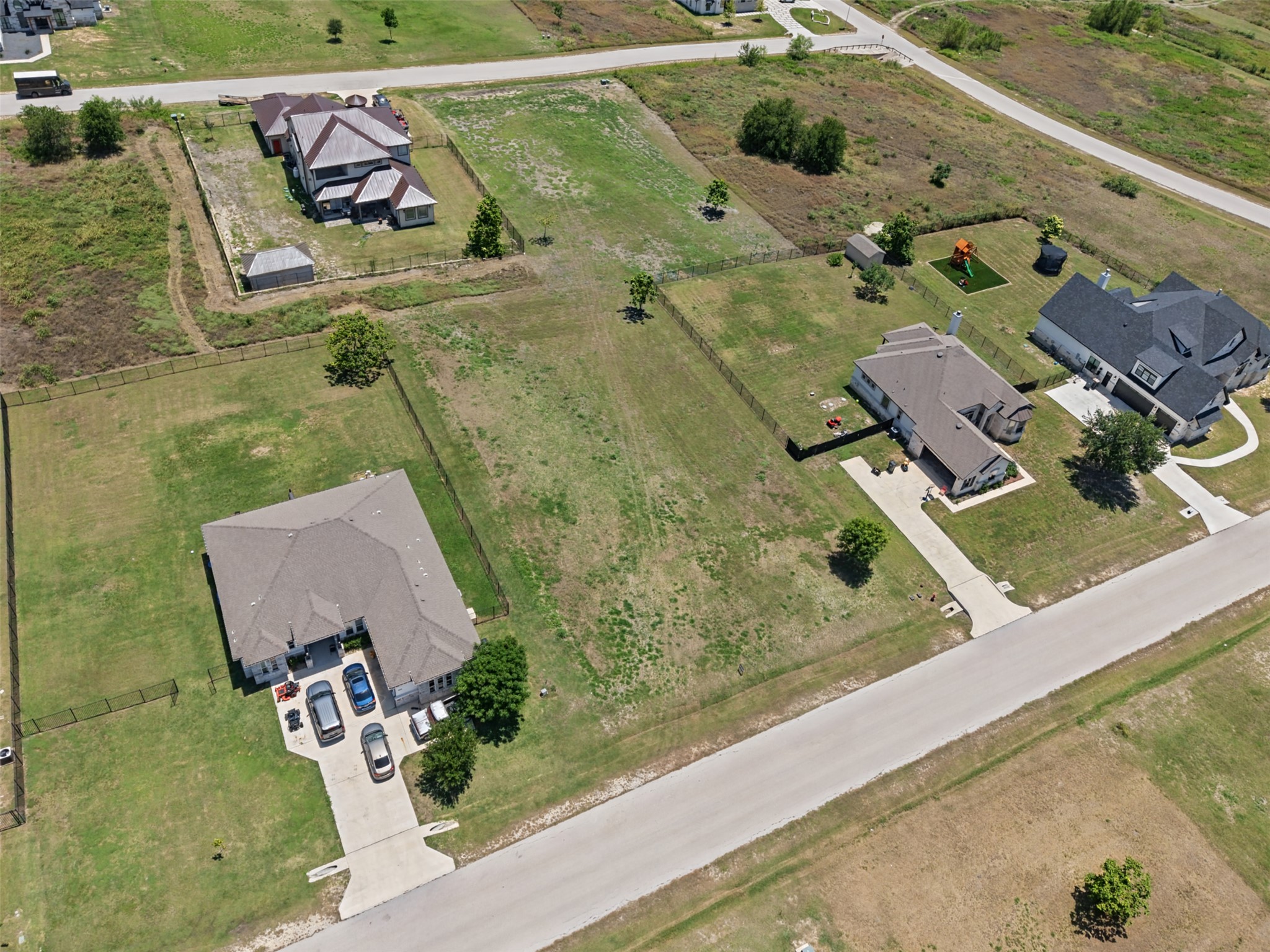 main property photo 5