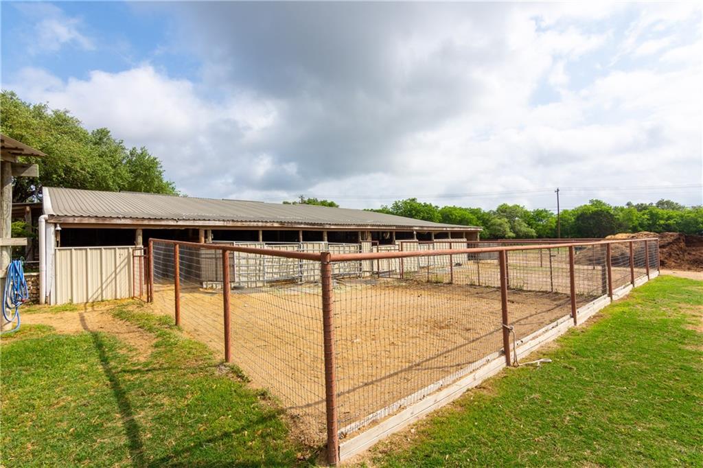 main property photo 17