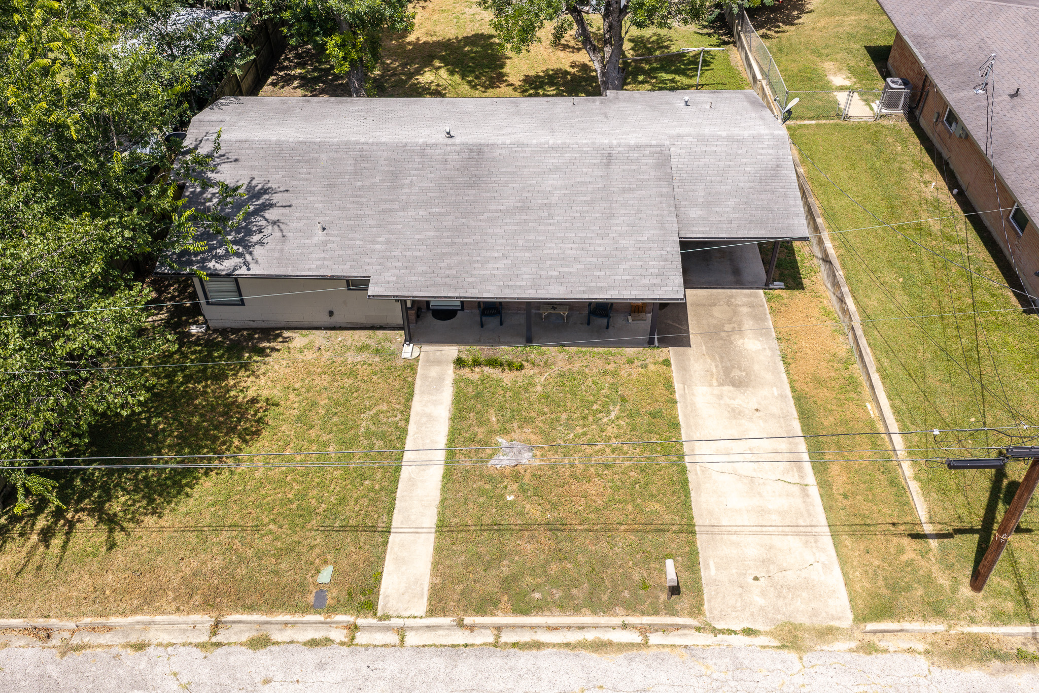 main property photo 13