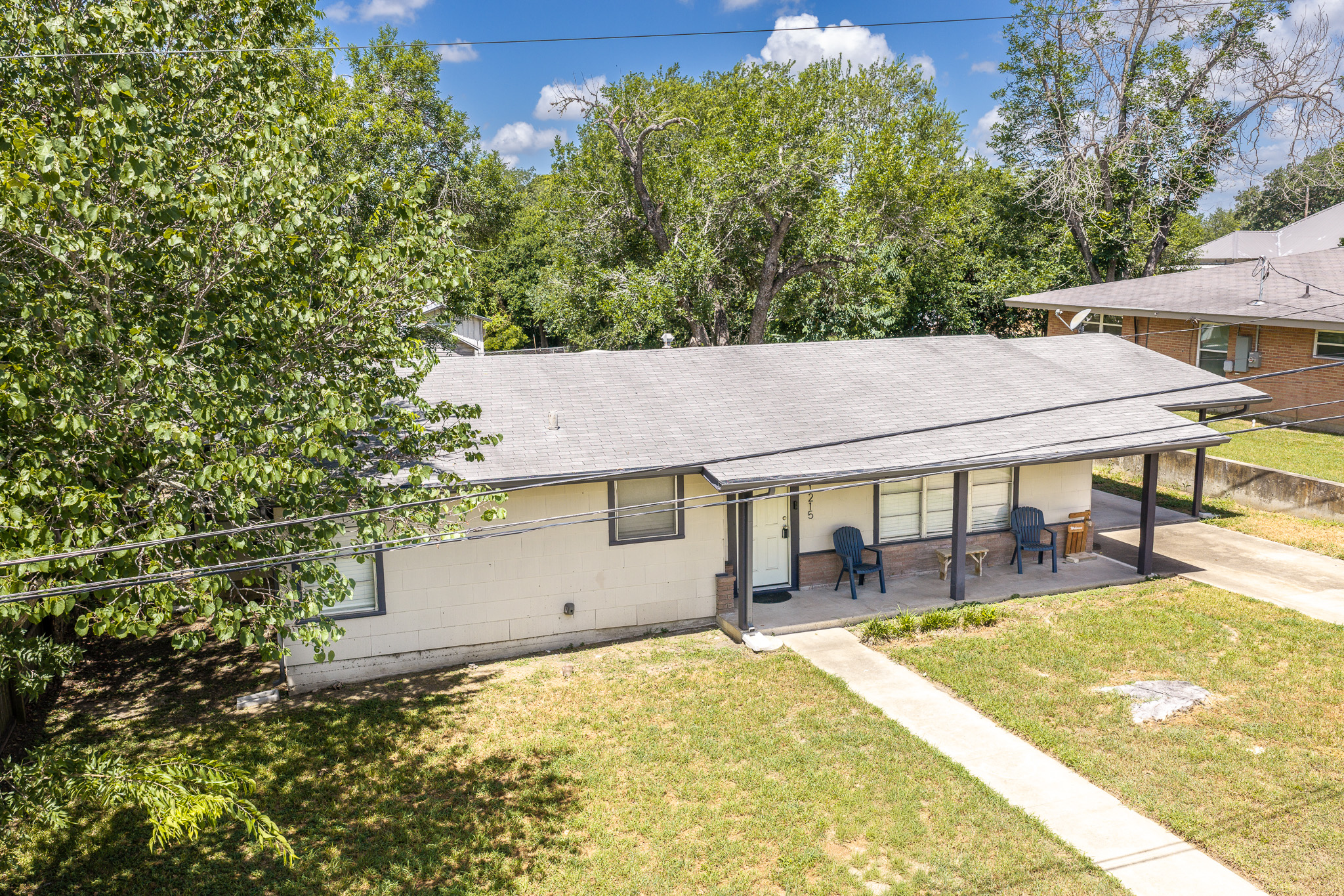 main property photo 3