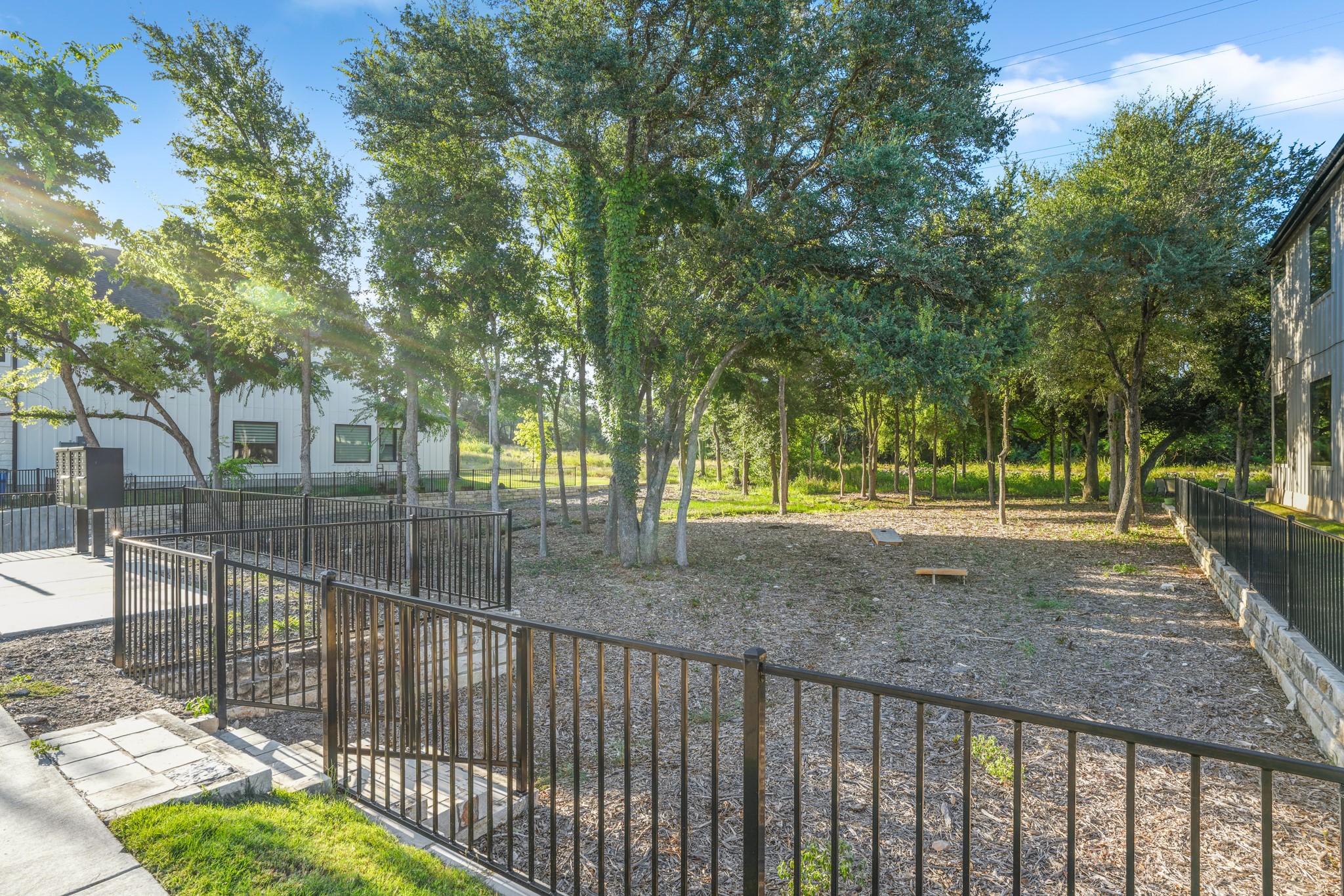main property photo 32