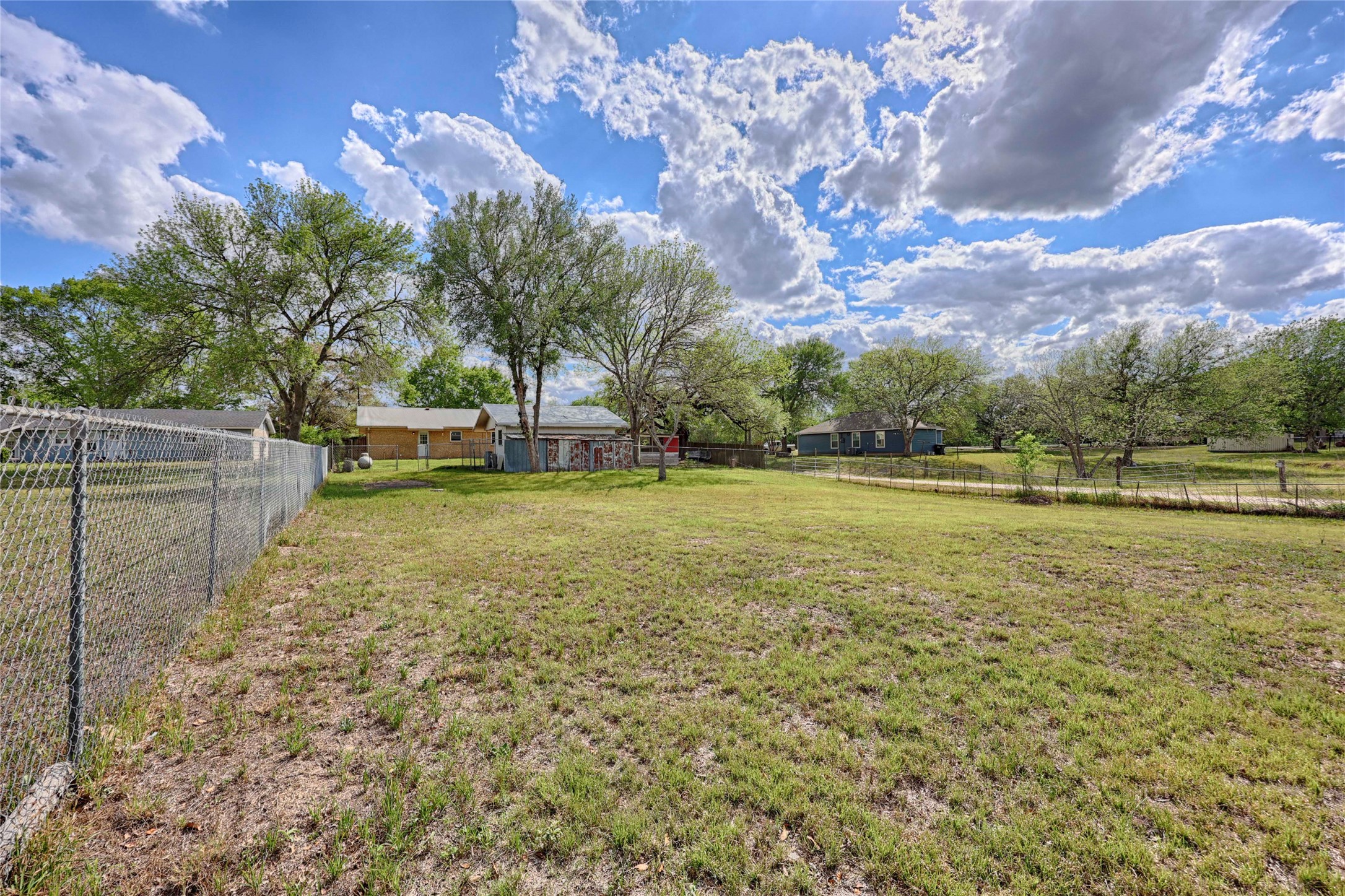 main property photo 32