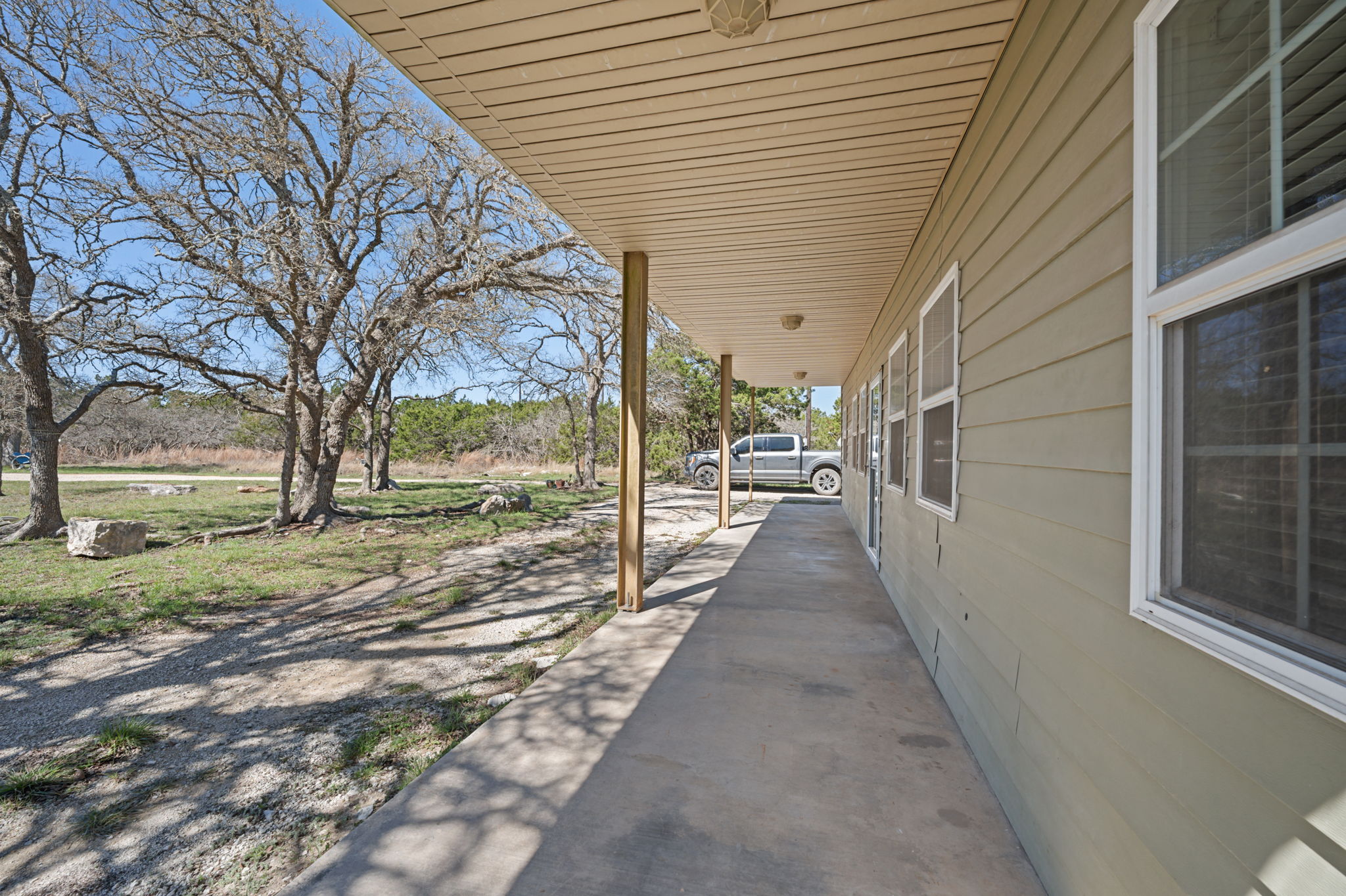 main property photo 30