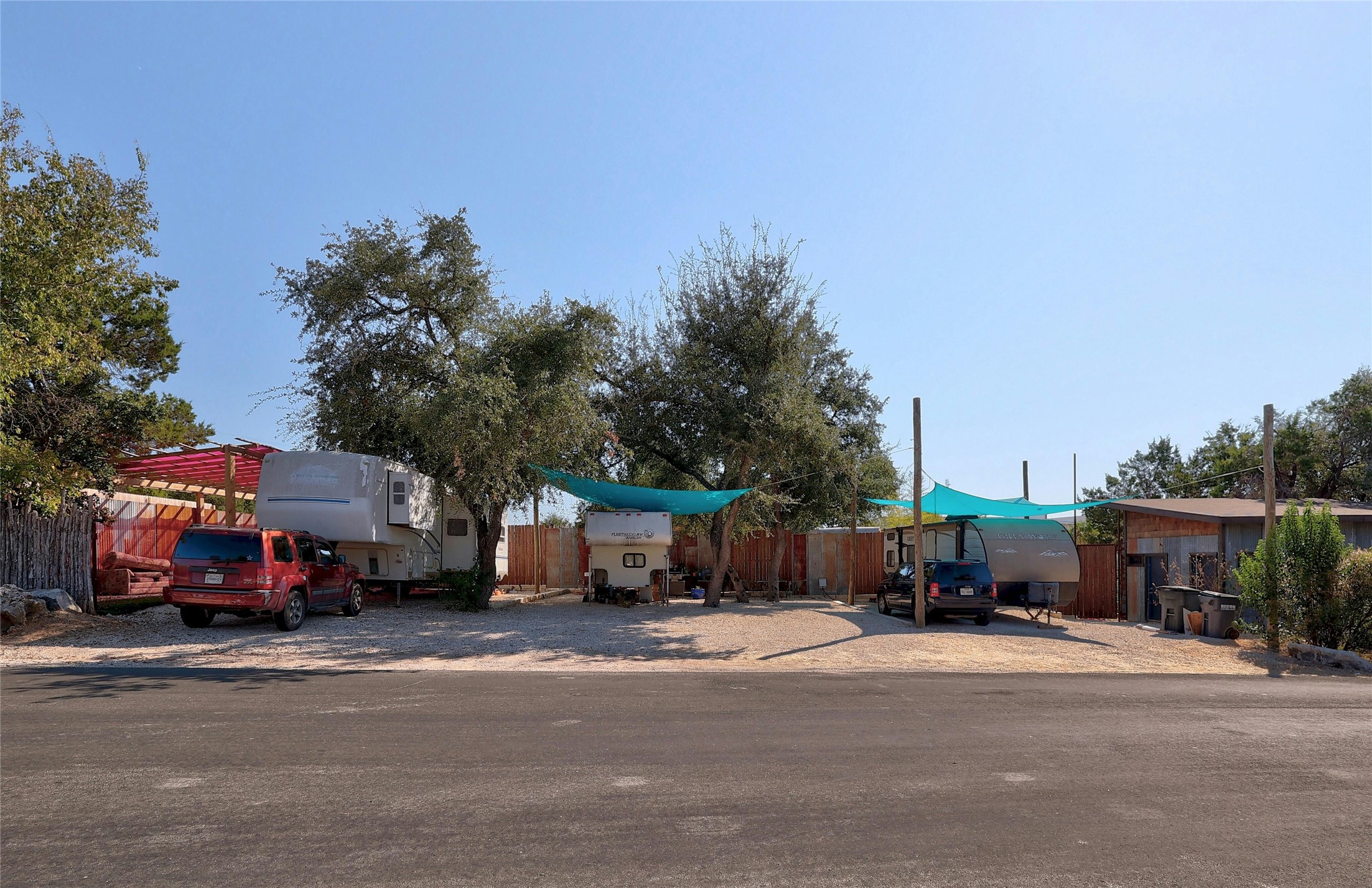 main property photo 21