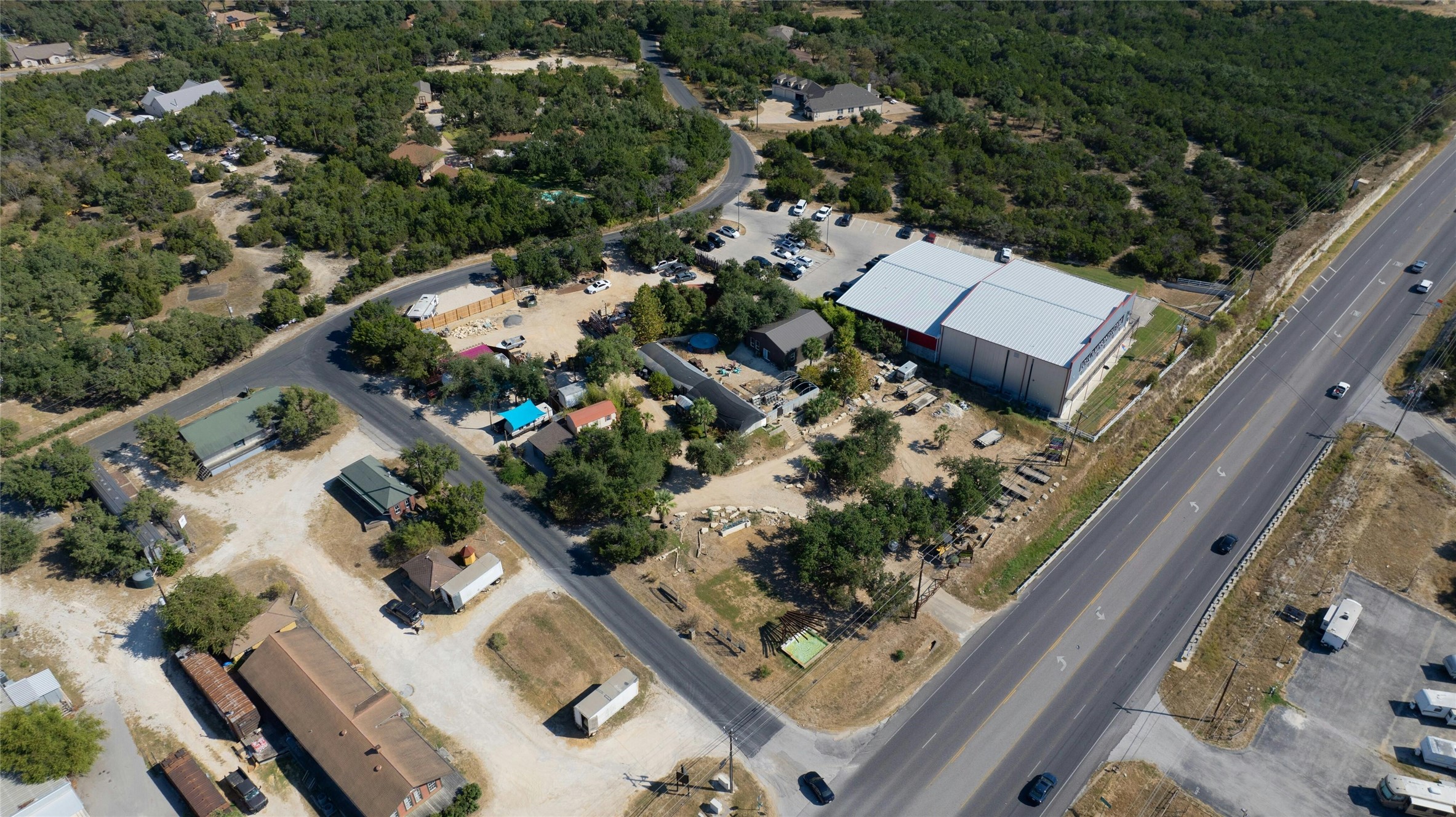 main property photo 25