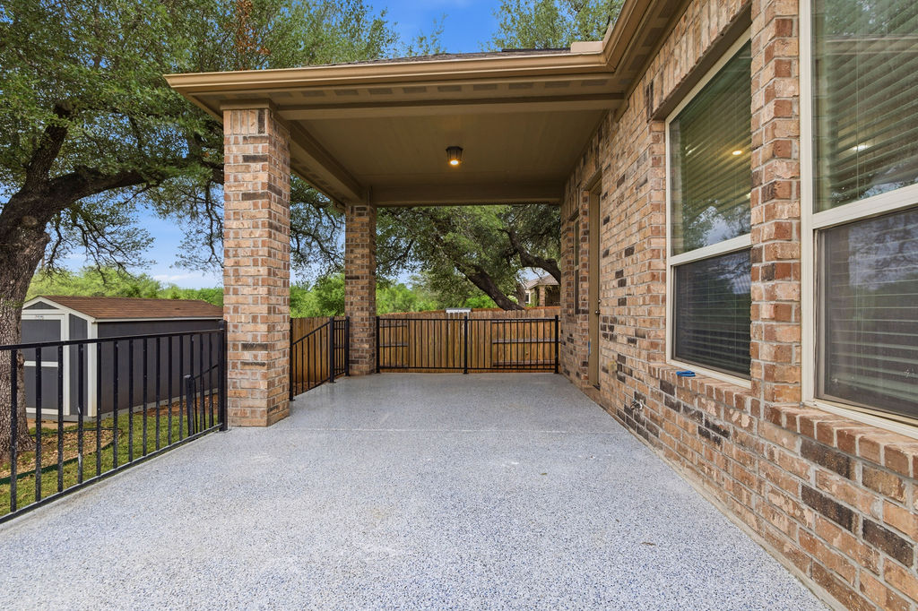 main property photo 35
