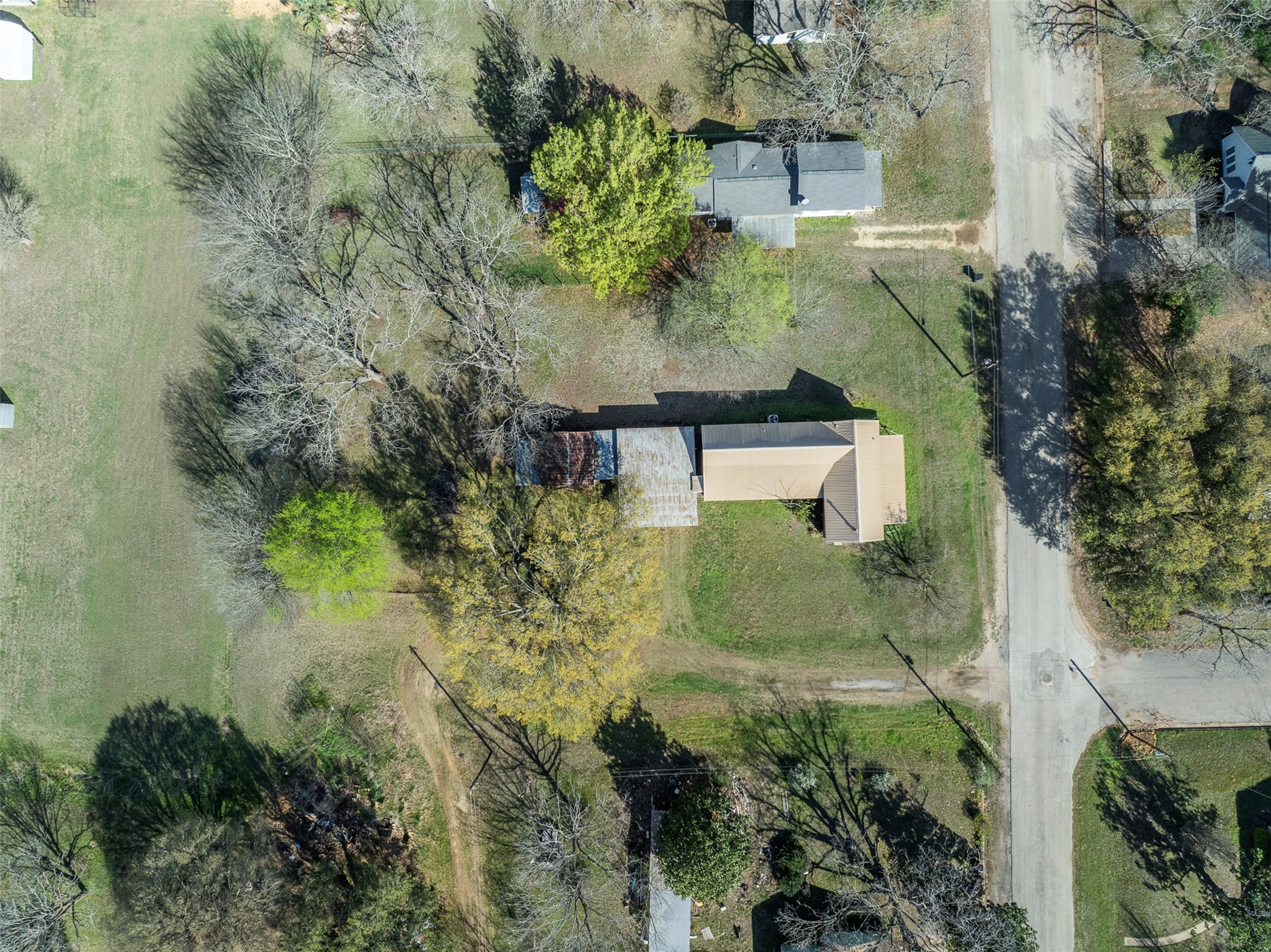 main property photo 6