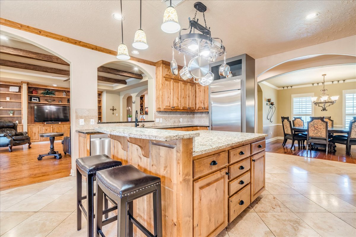 main property photo 9