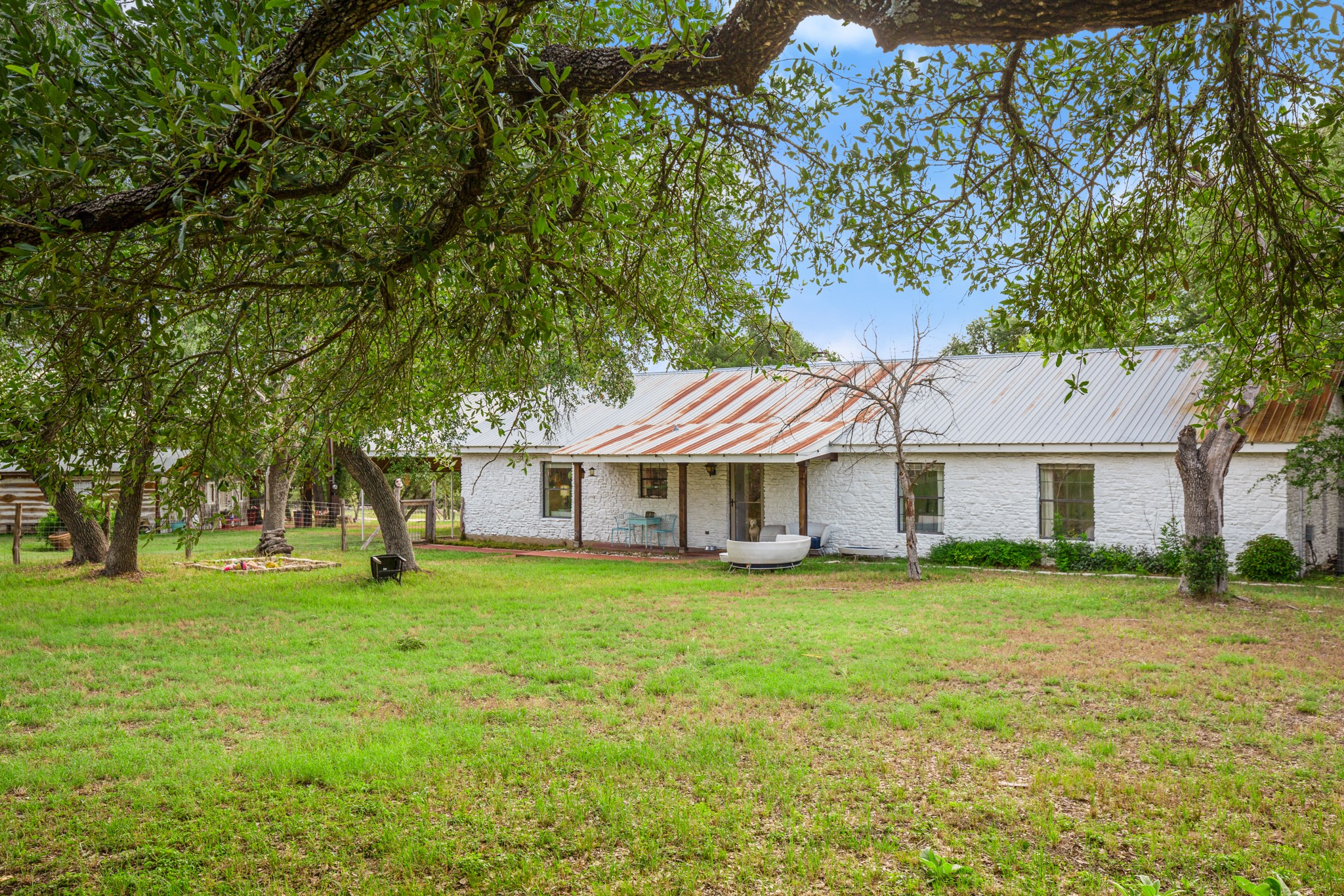 main property photo 29