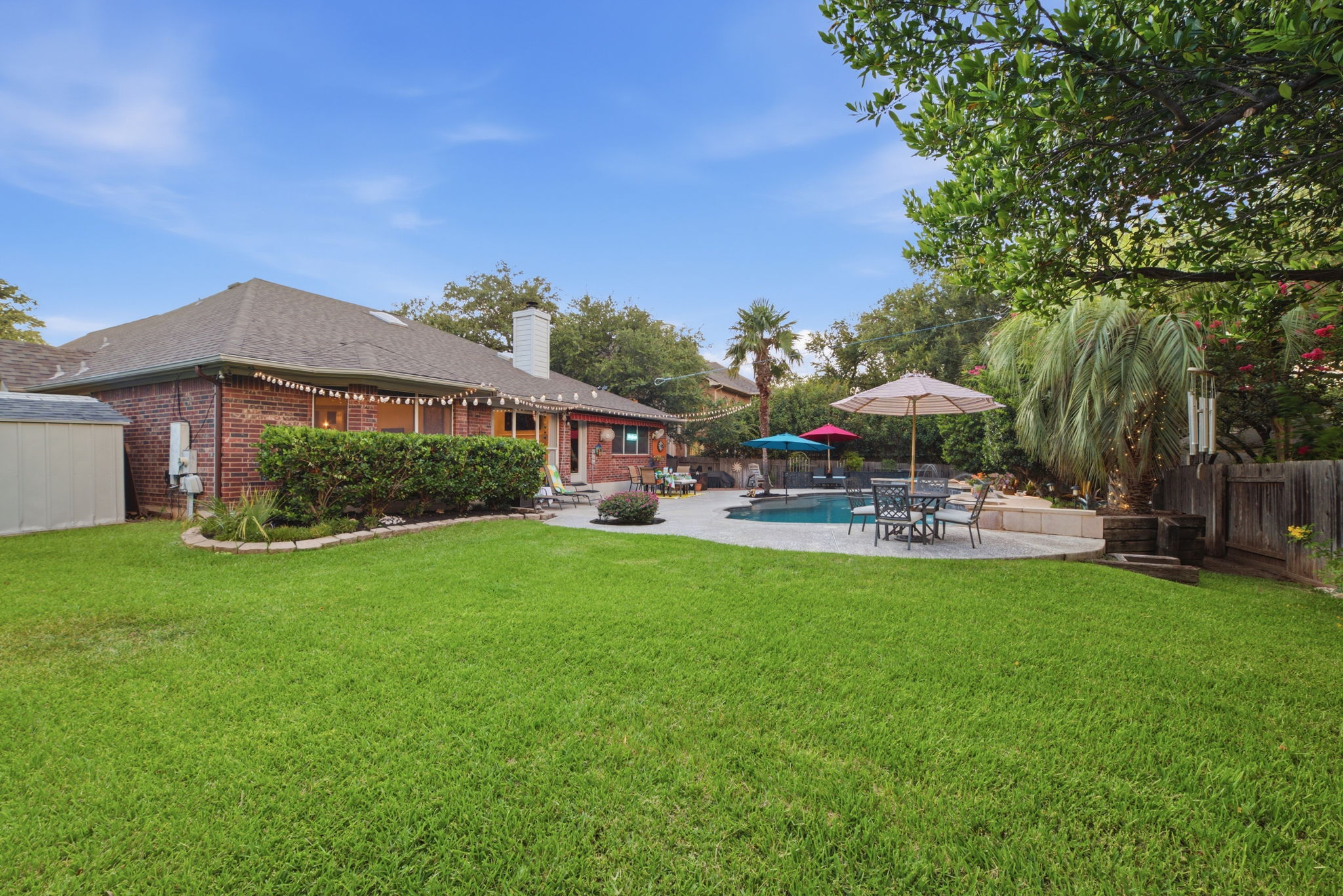 main property photo 32