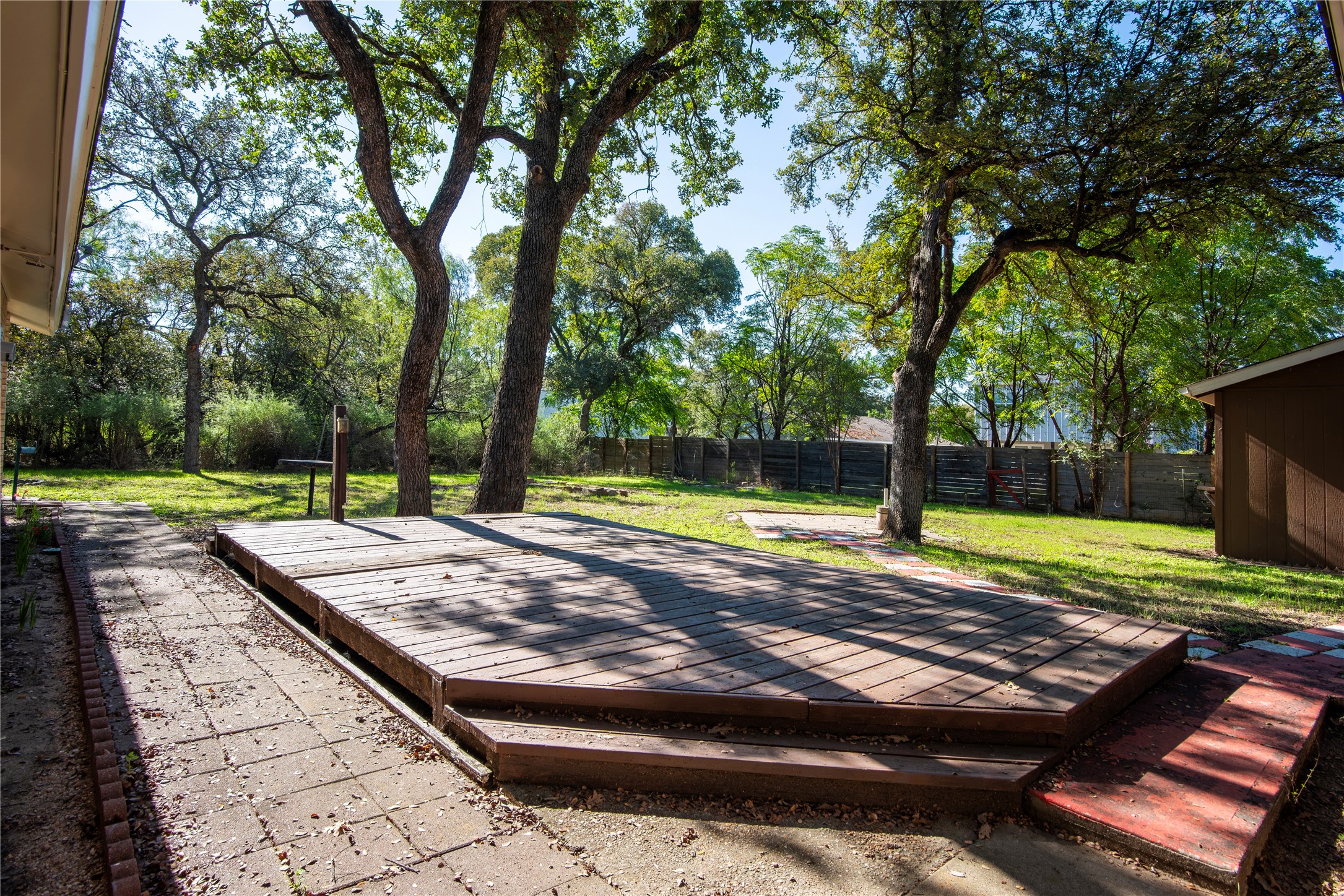 main property photo 21