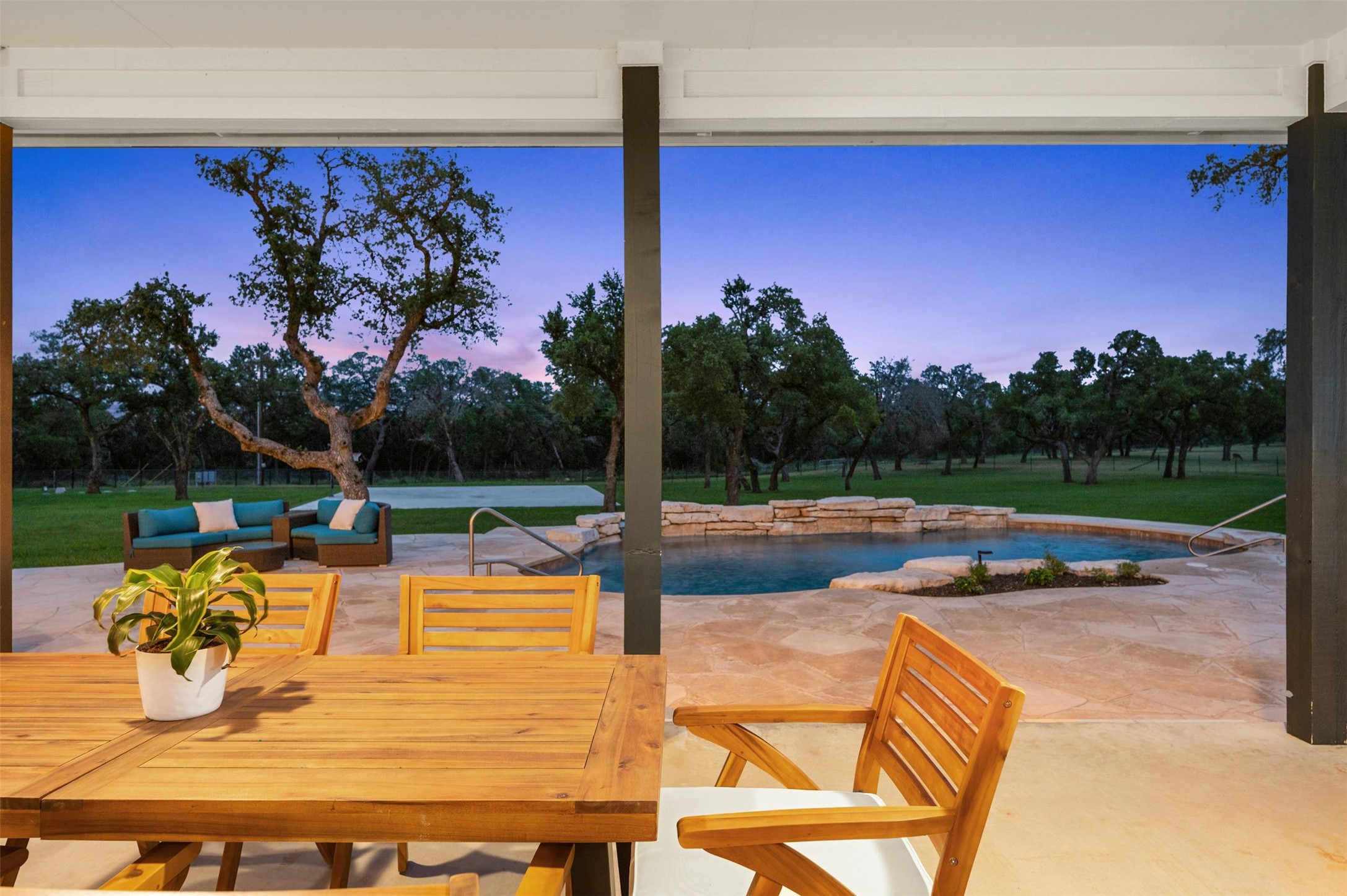 main property photo 35
