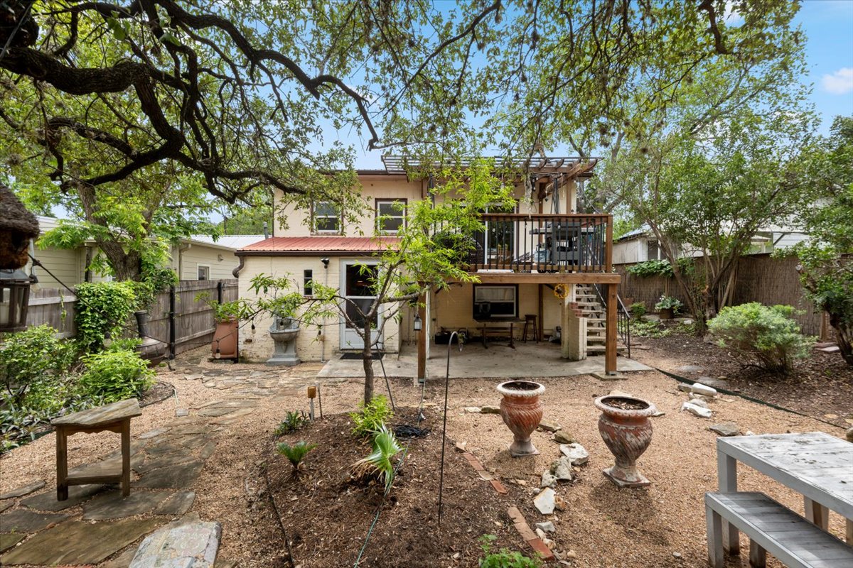 main property photo 22