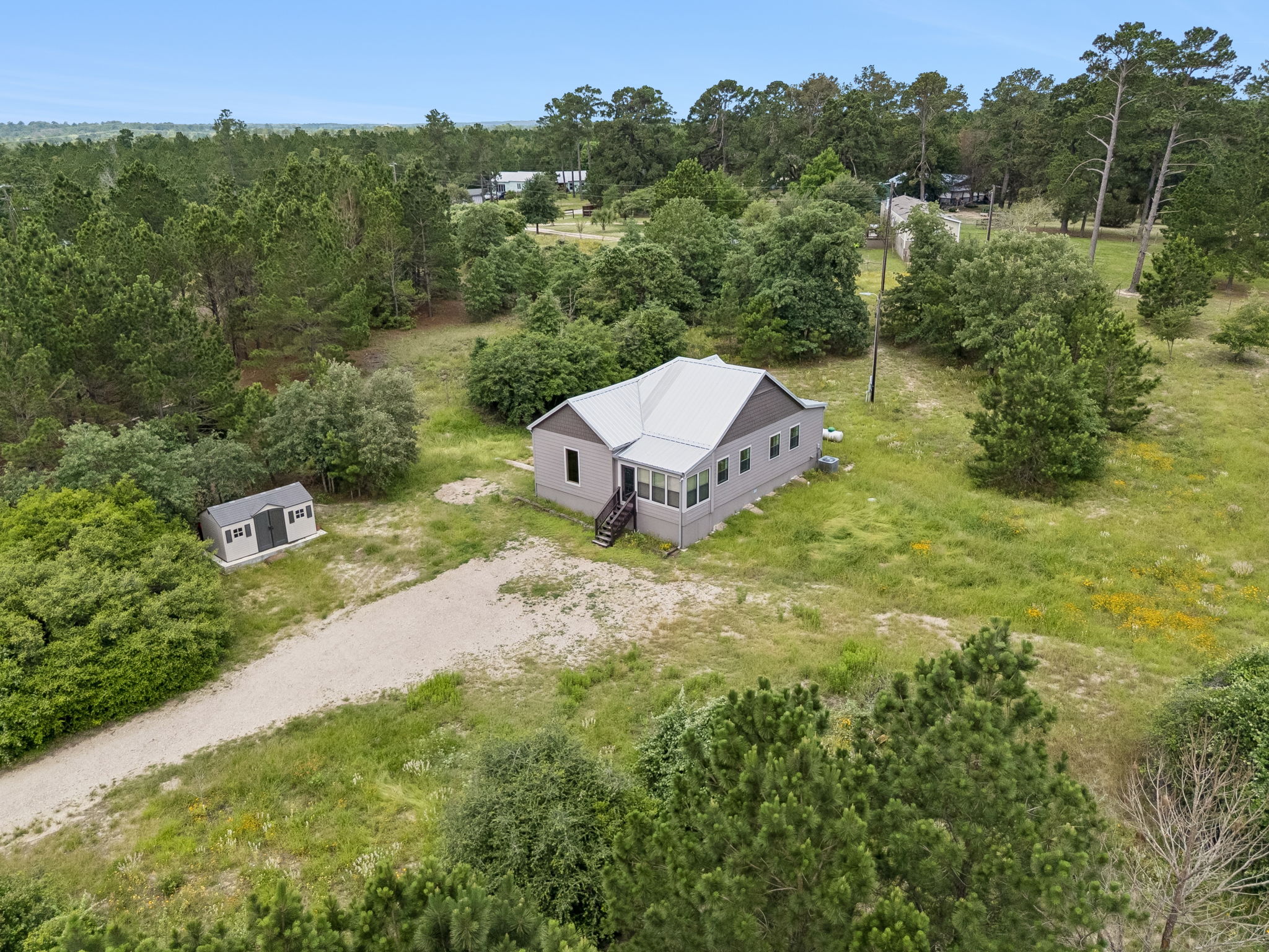 main property photo 23