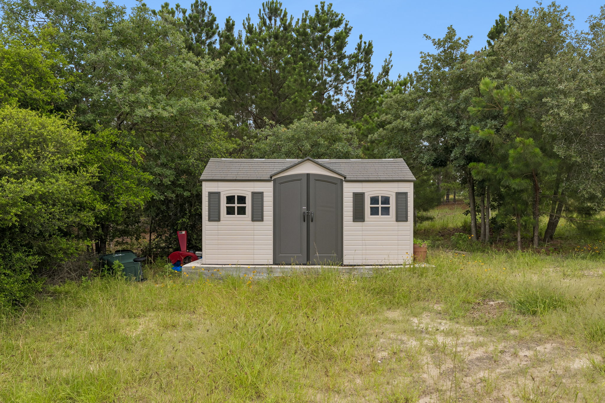 main property photo 25