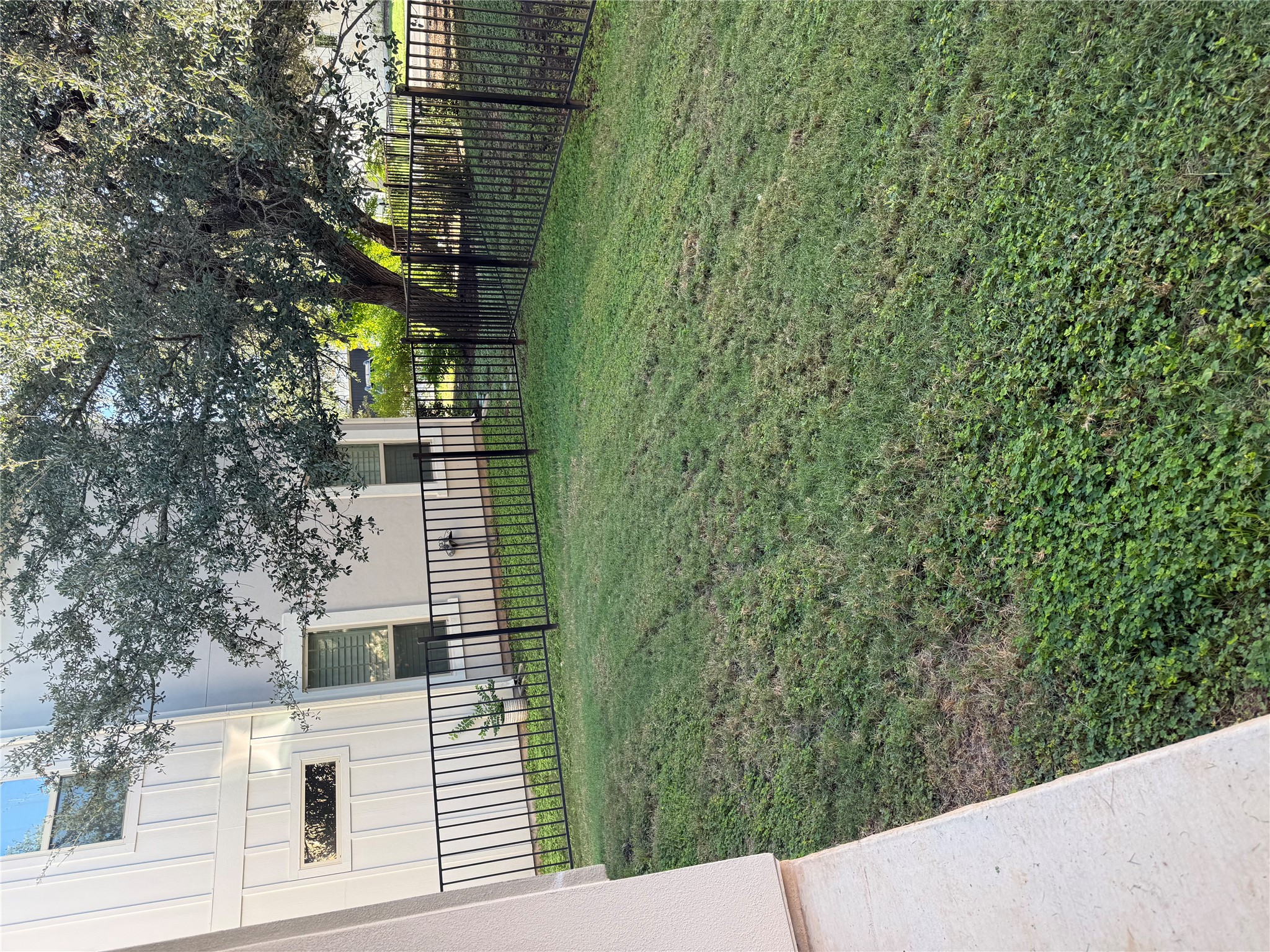 main property photo 16