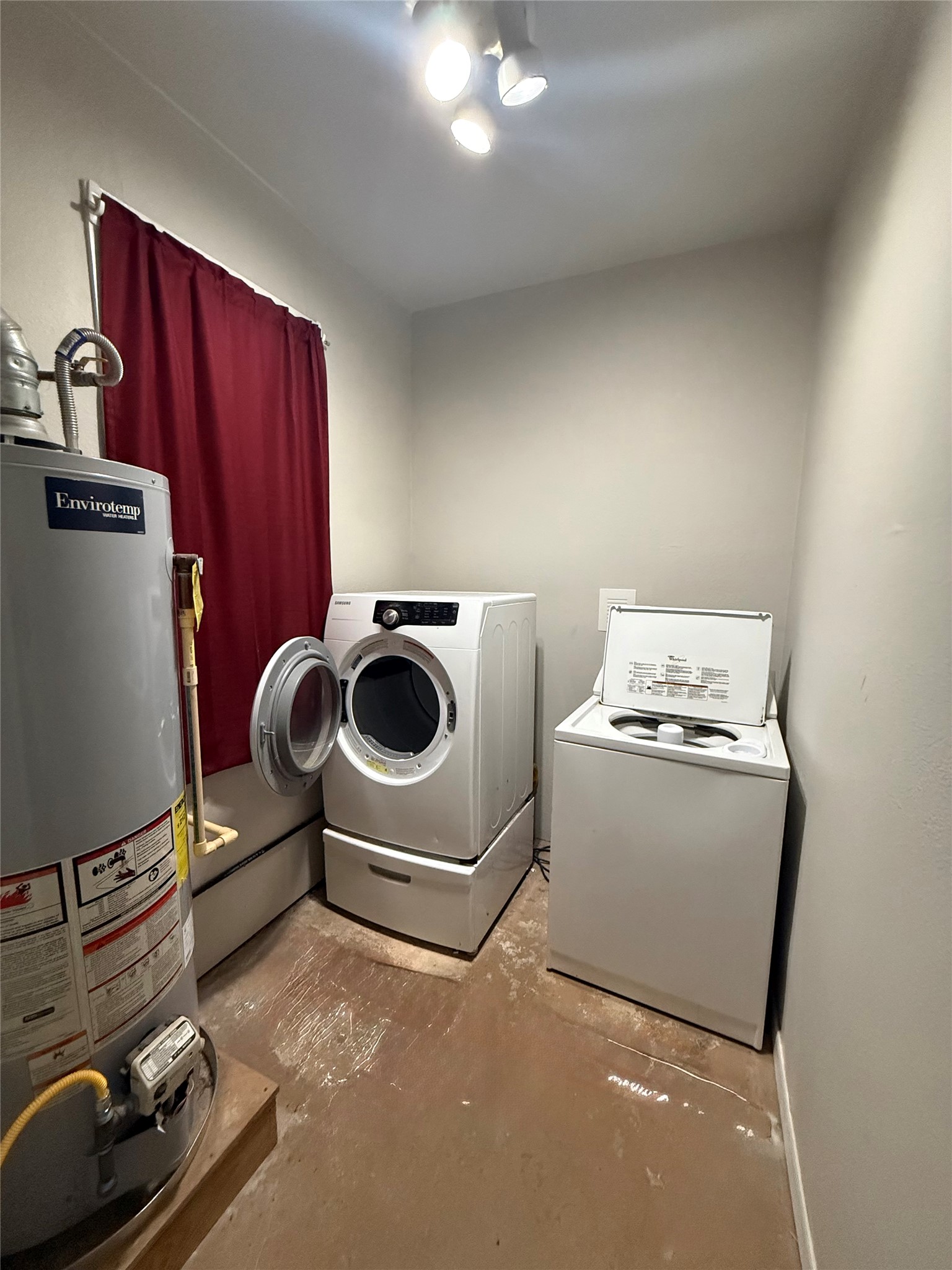 main property photo 14