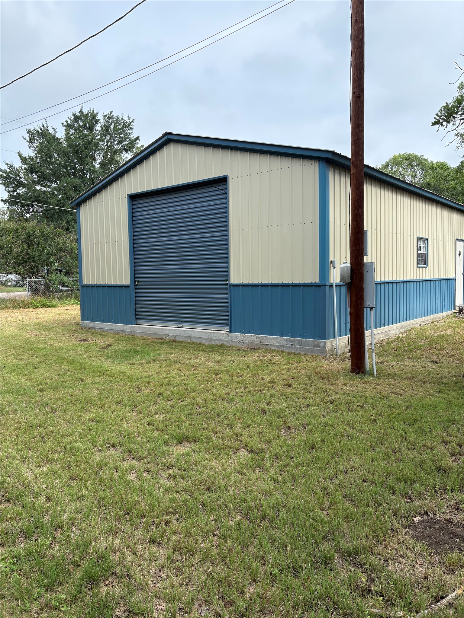 main property photo 10