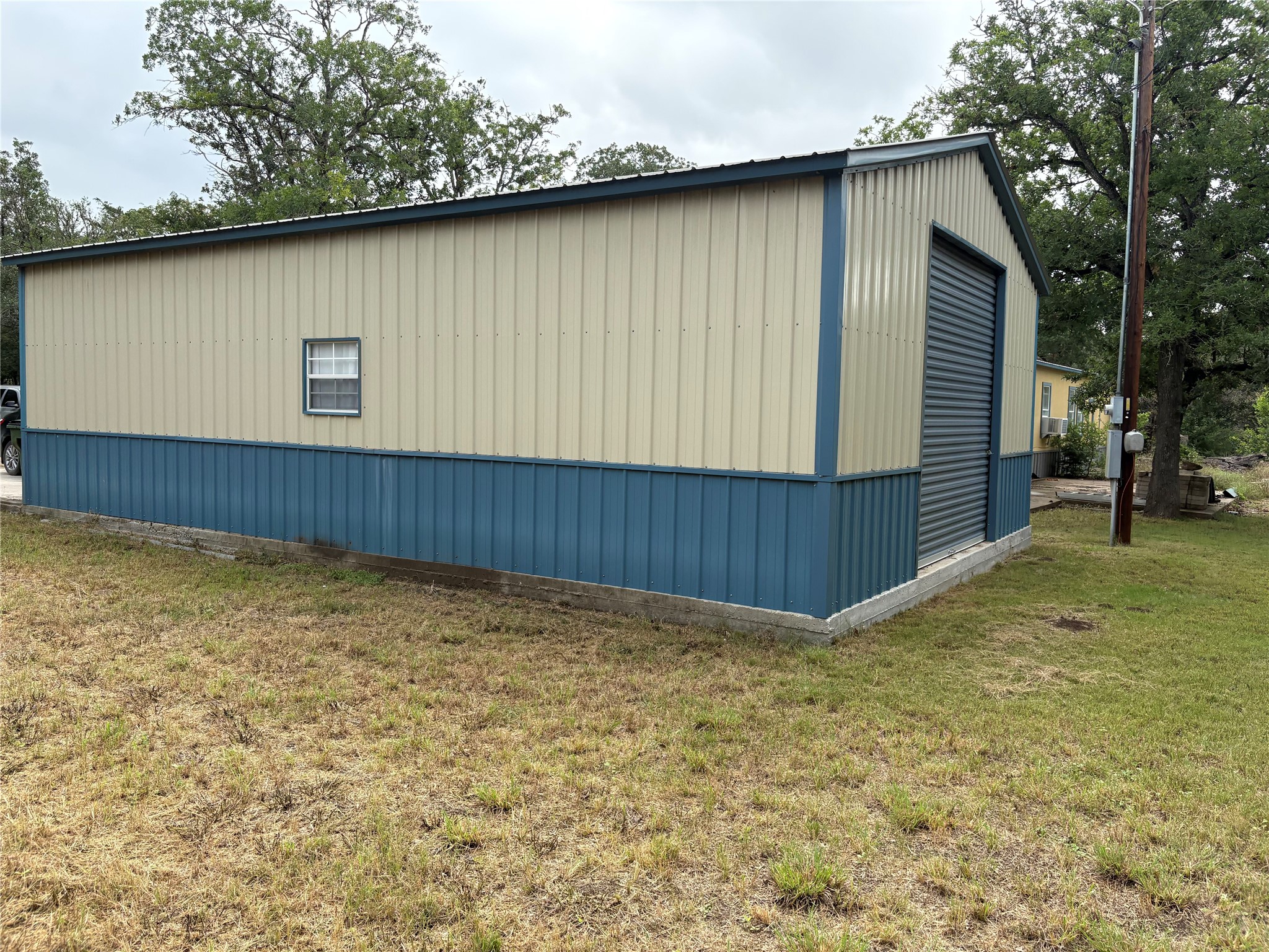 main property photo 11