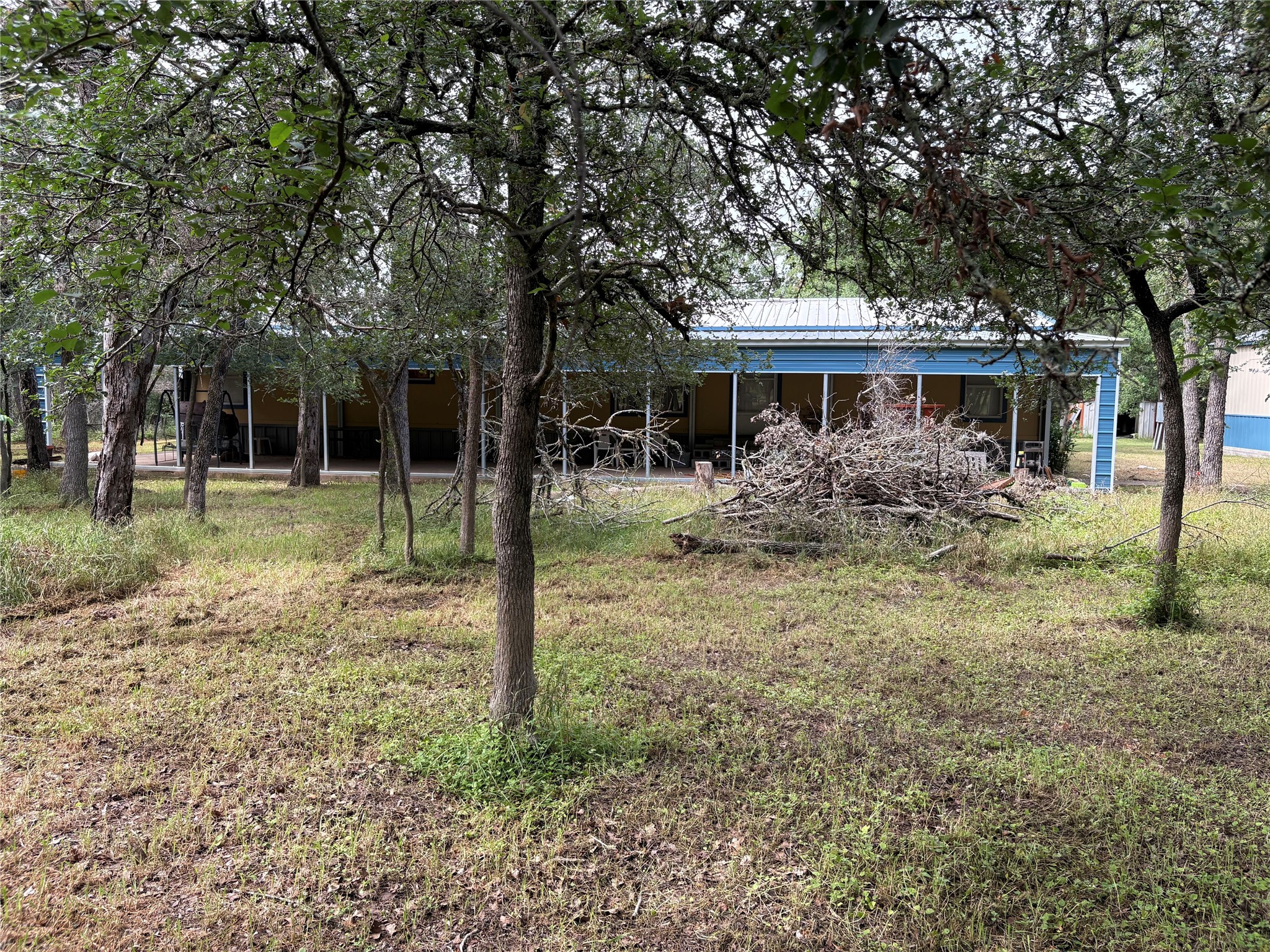 main property photo 3