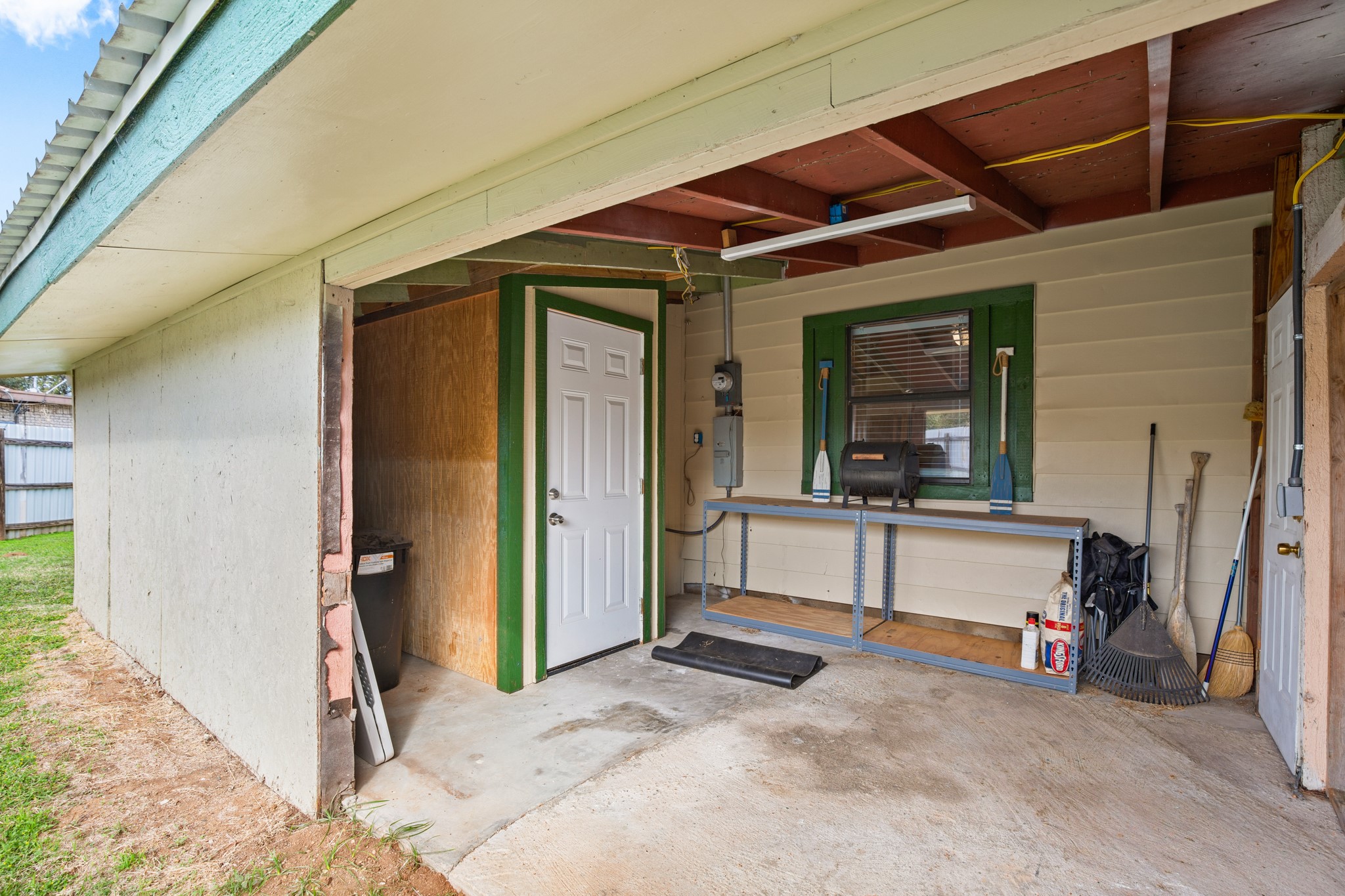 main property photo 21