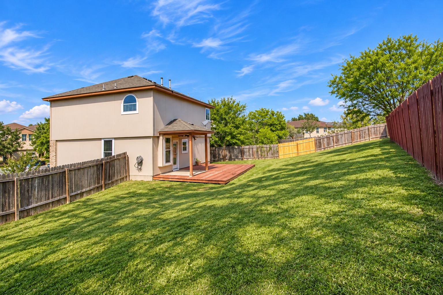 main property photo 33