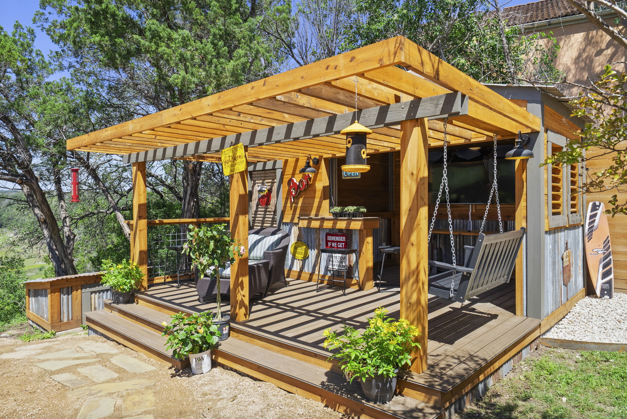 main property photo 17