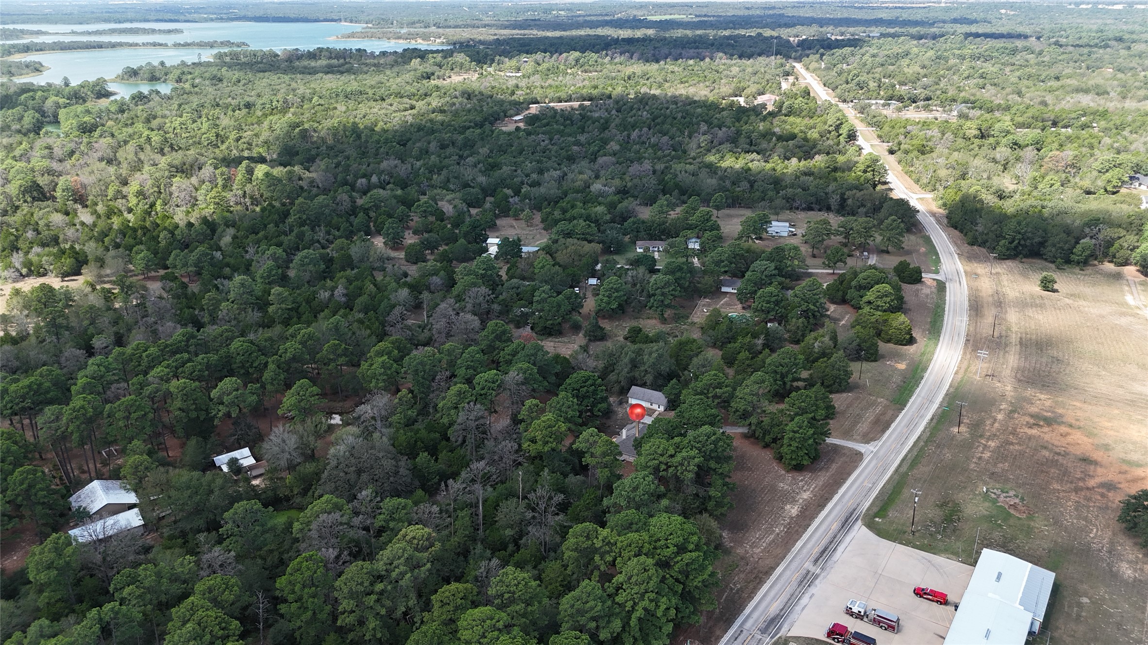 main property photo 34