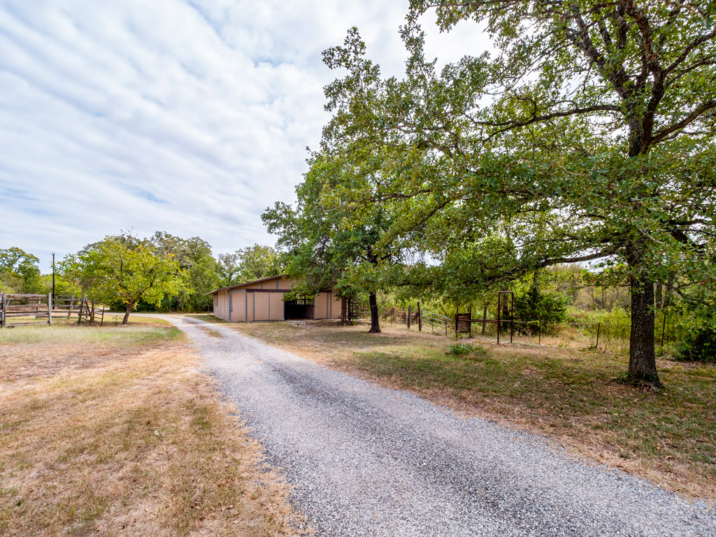 main property photo 3