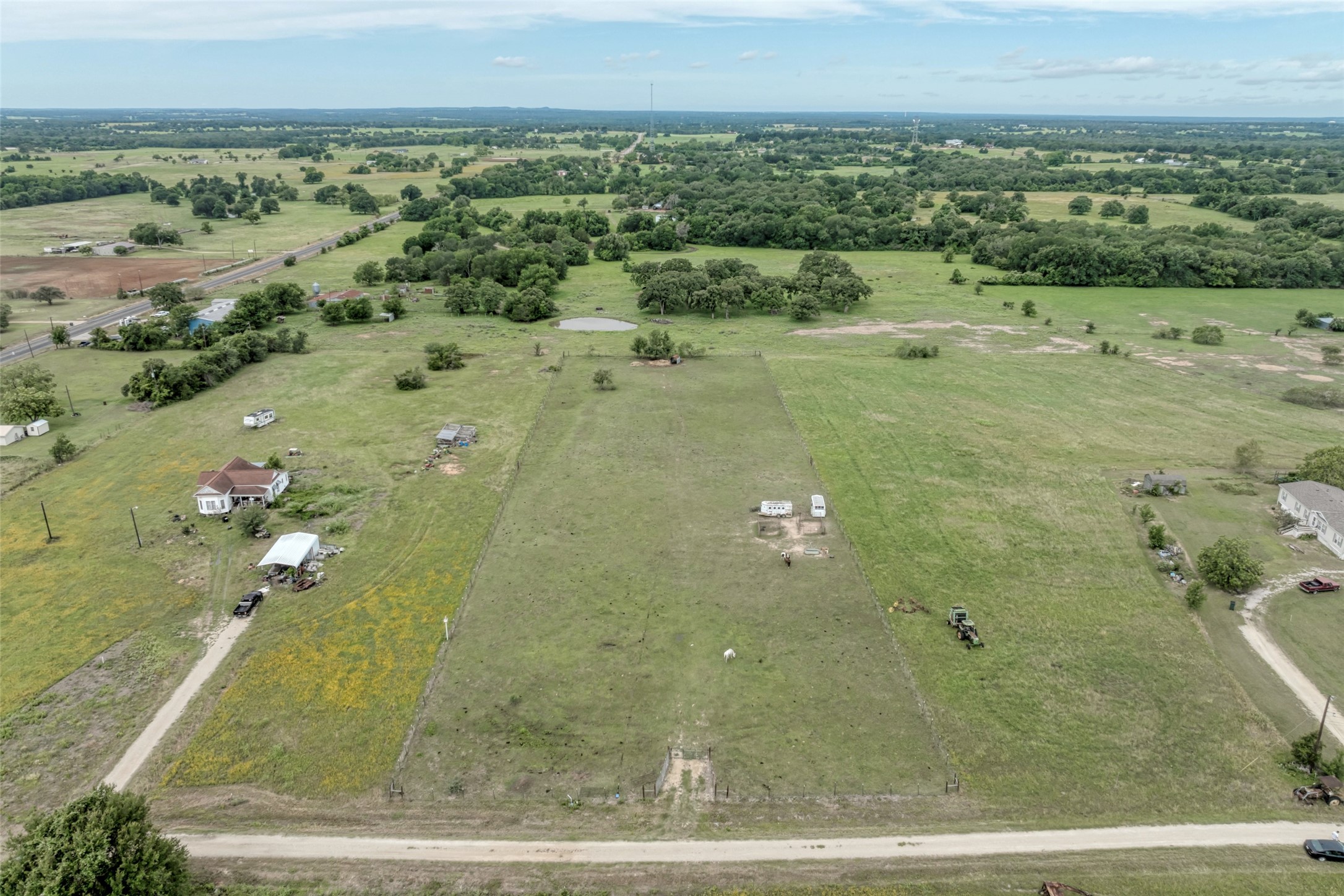 main property photo 9