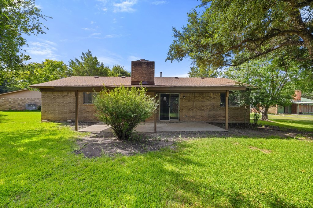 main property photo 31