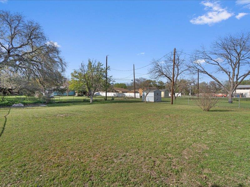 main property photo 32