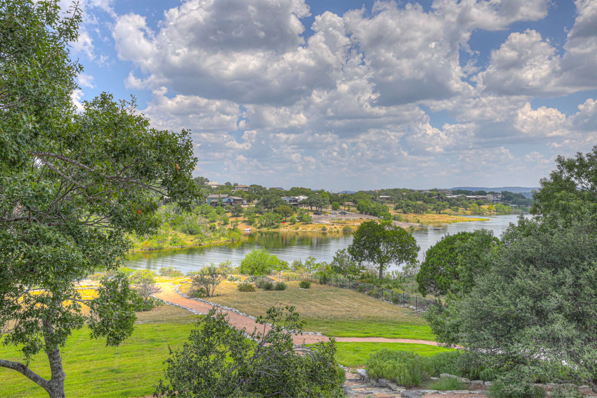 main property photo 24
