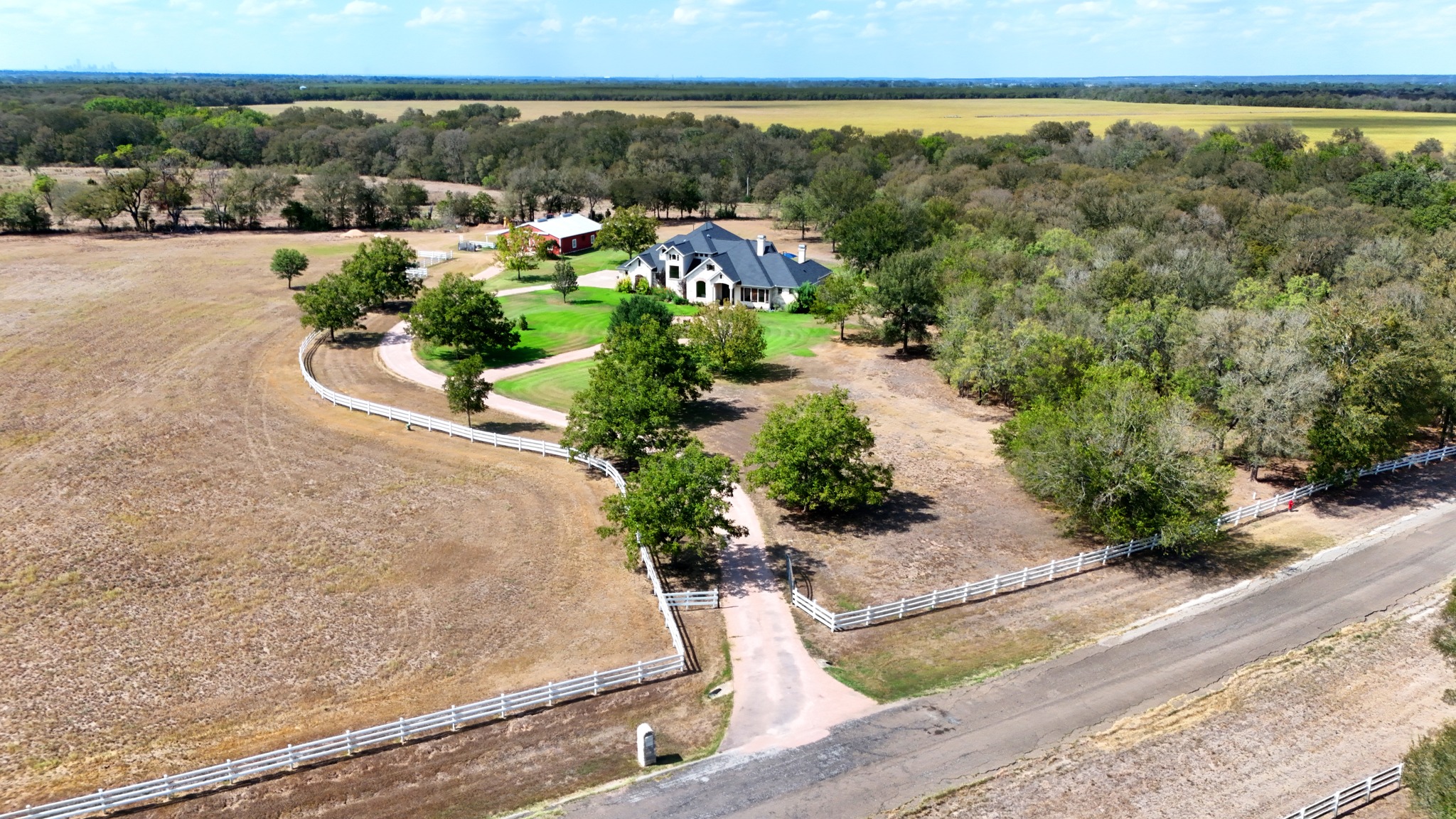 main property photo 25