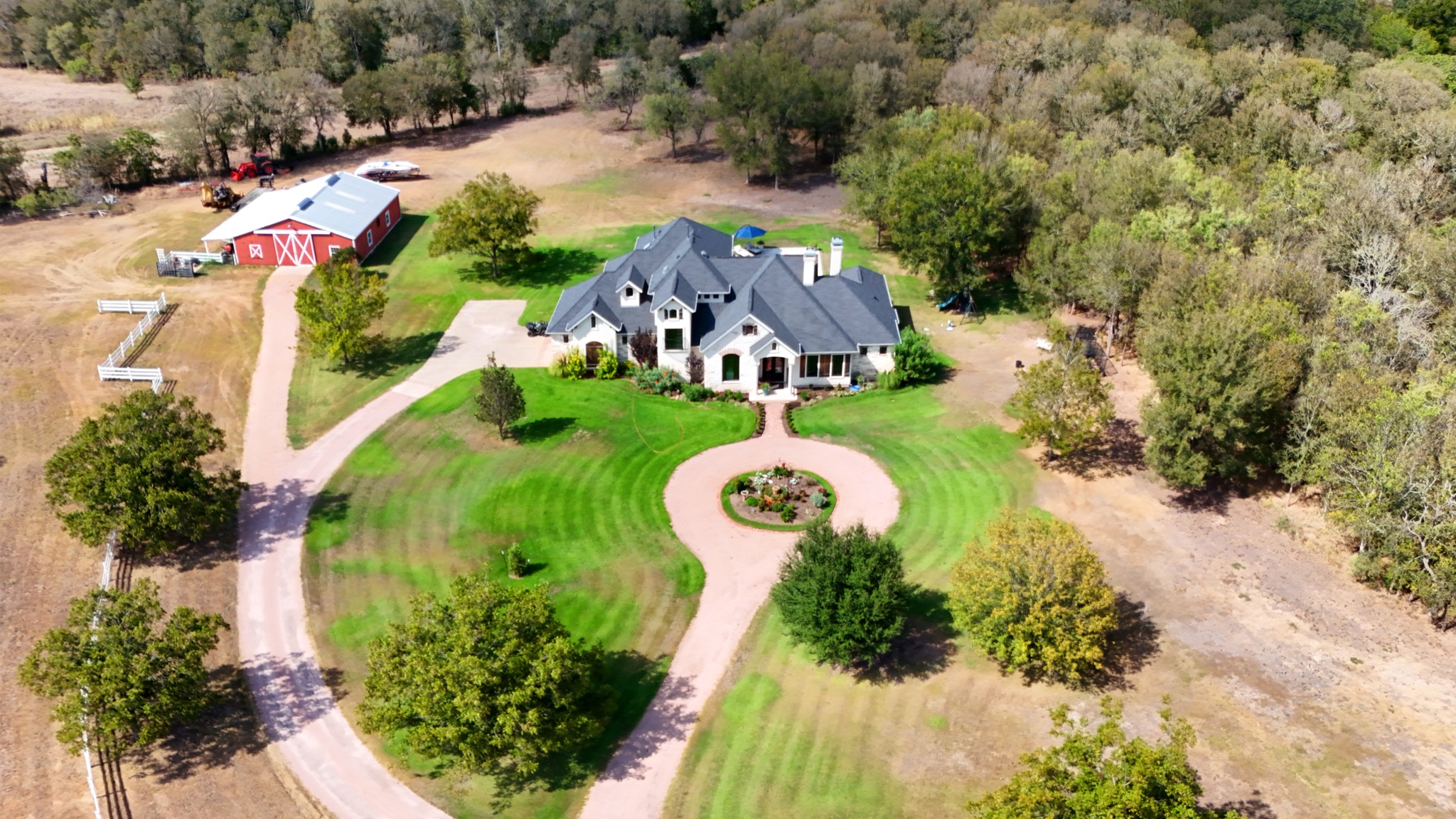 main property photo 27