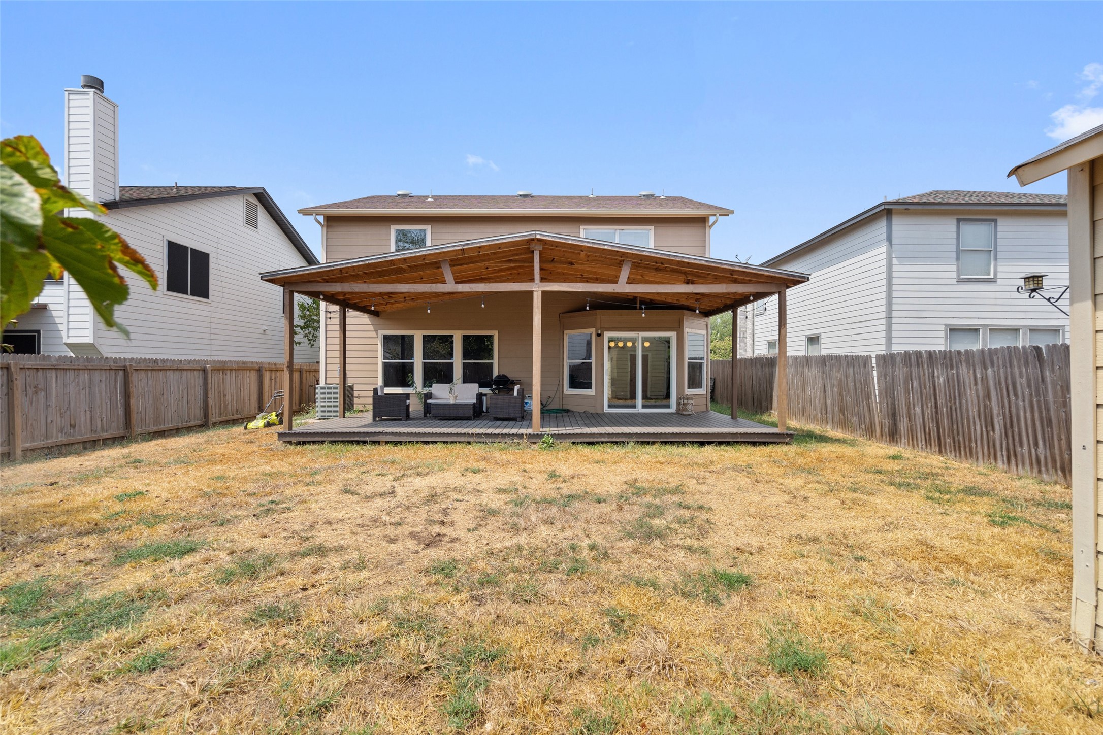 main property photo 29
