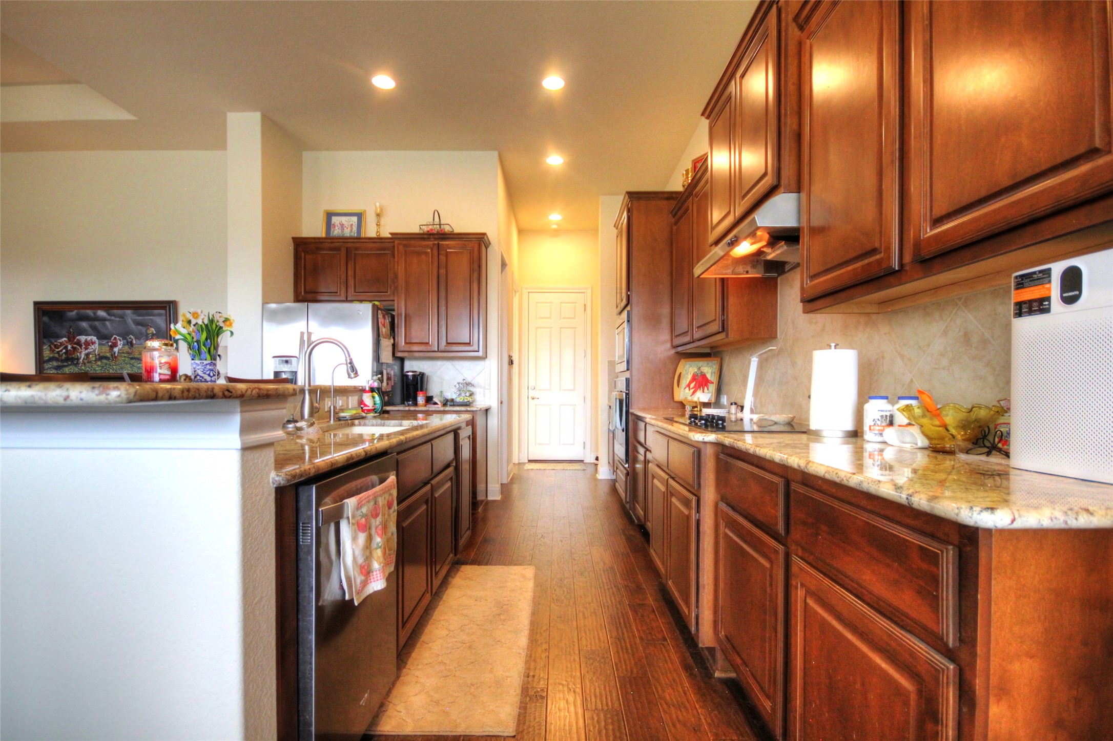 main property photo 9