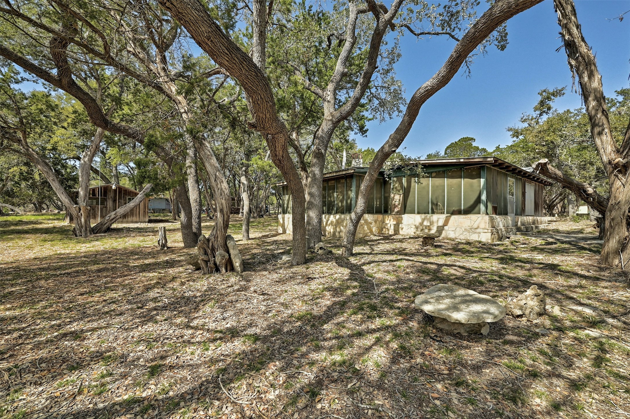 main property photo 14