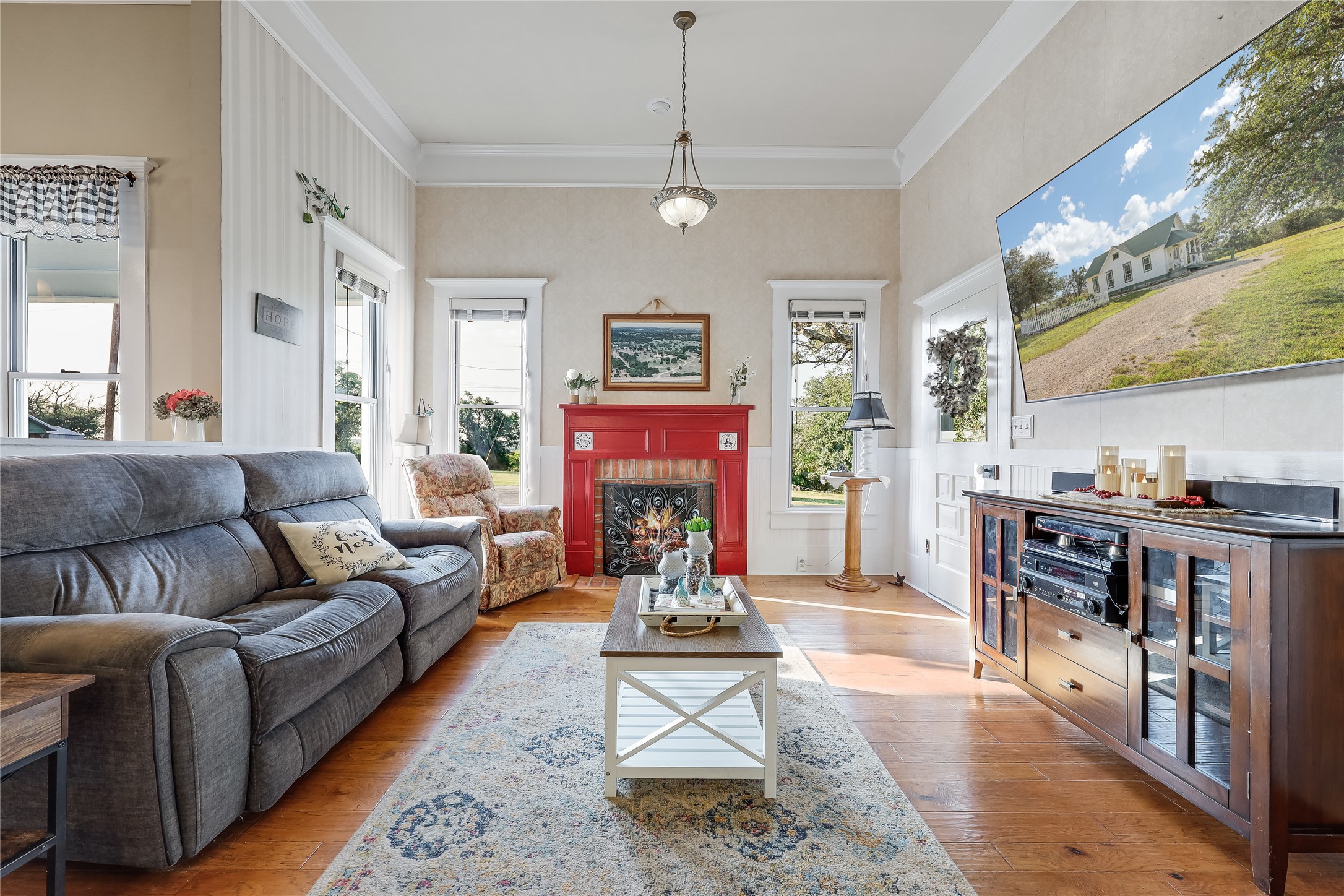 main property photo 3