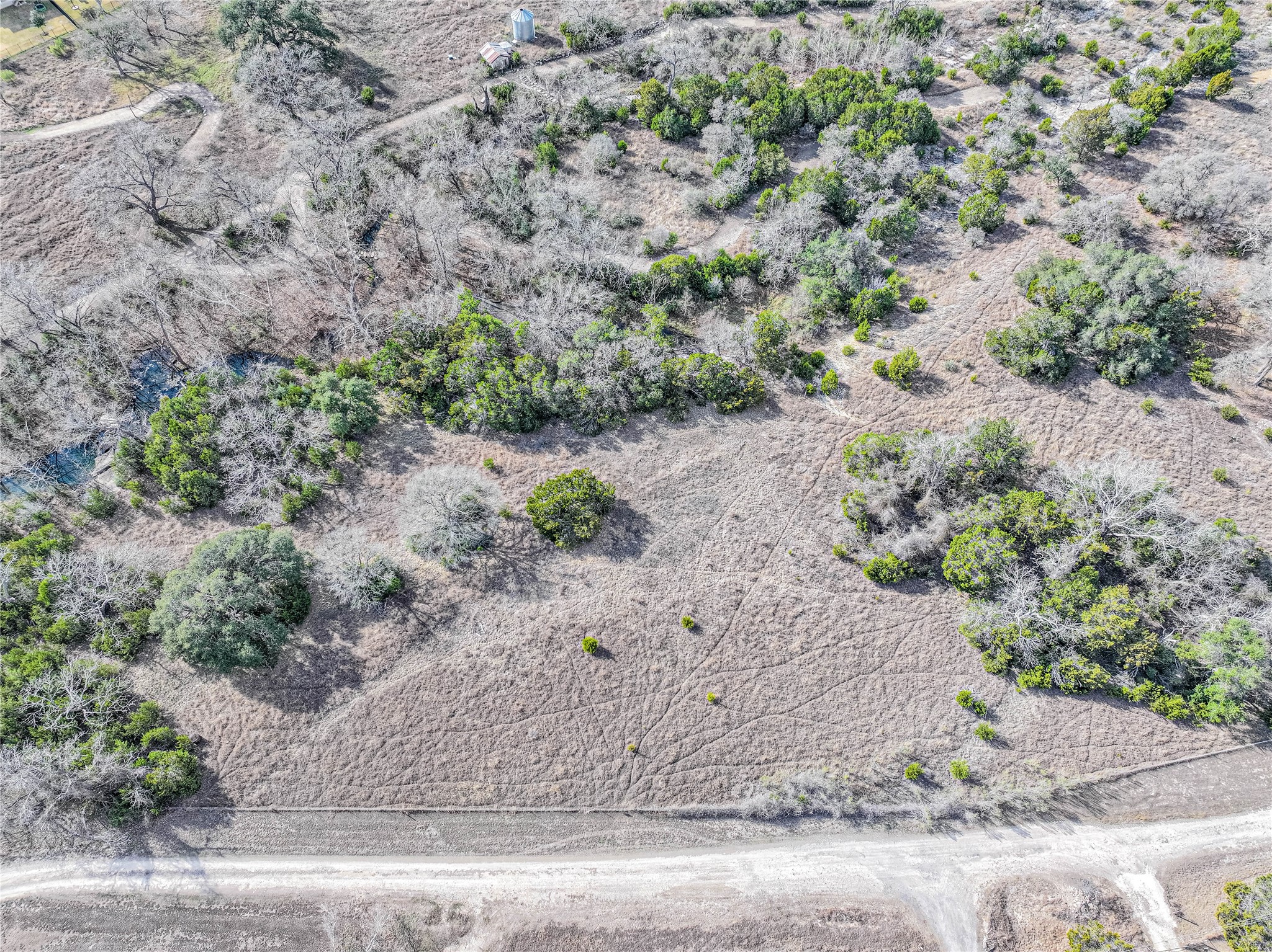 main property photo 8