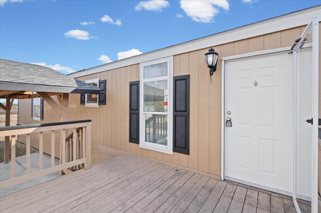 main property photo 4