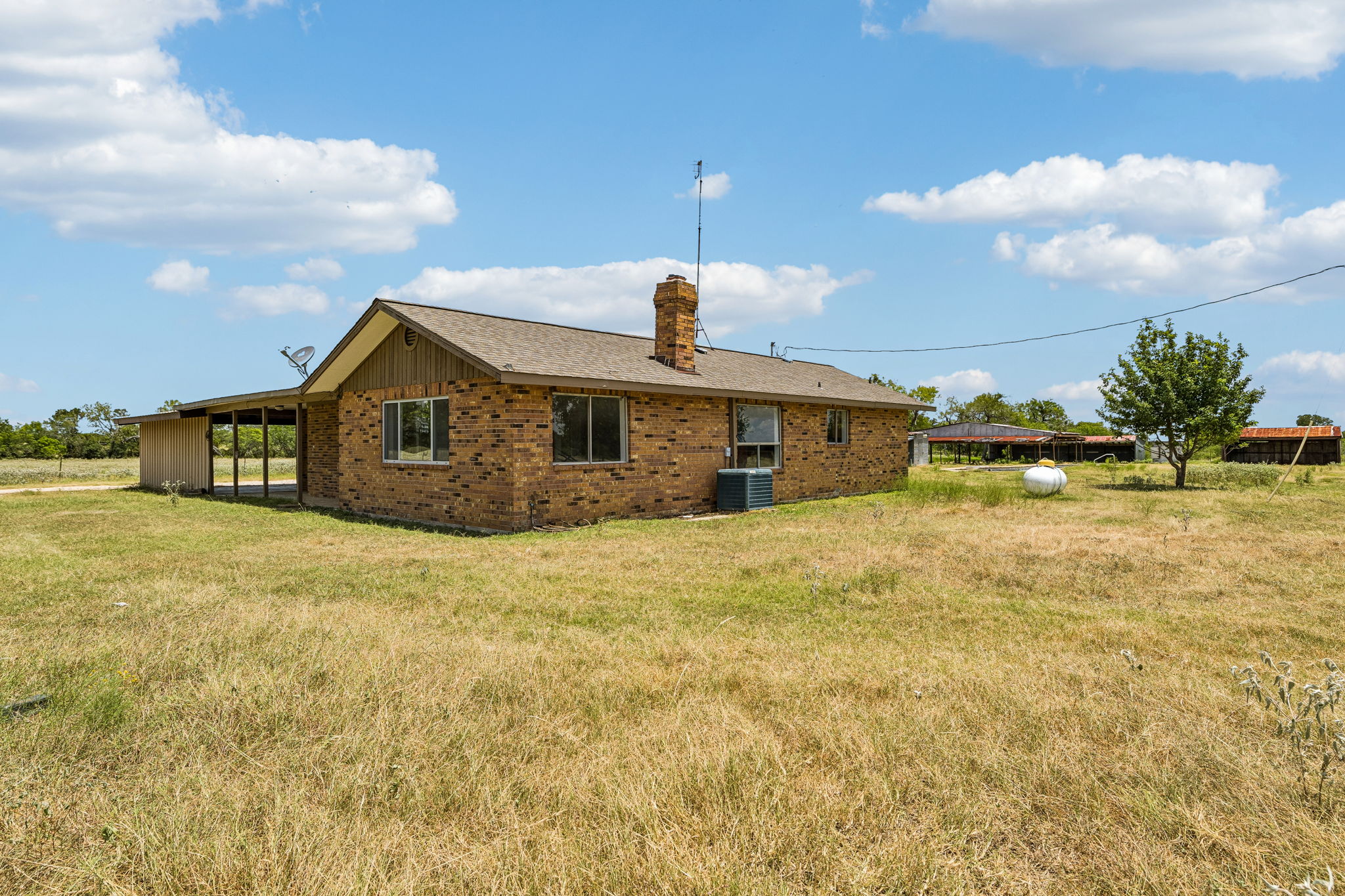 main property photo 15