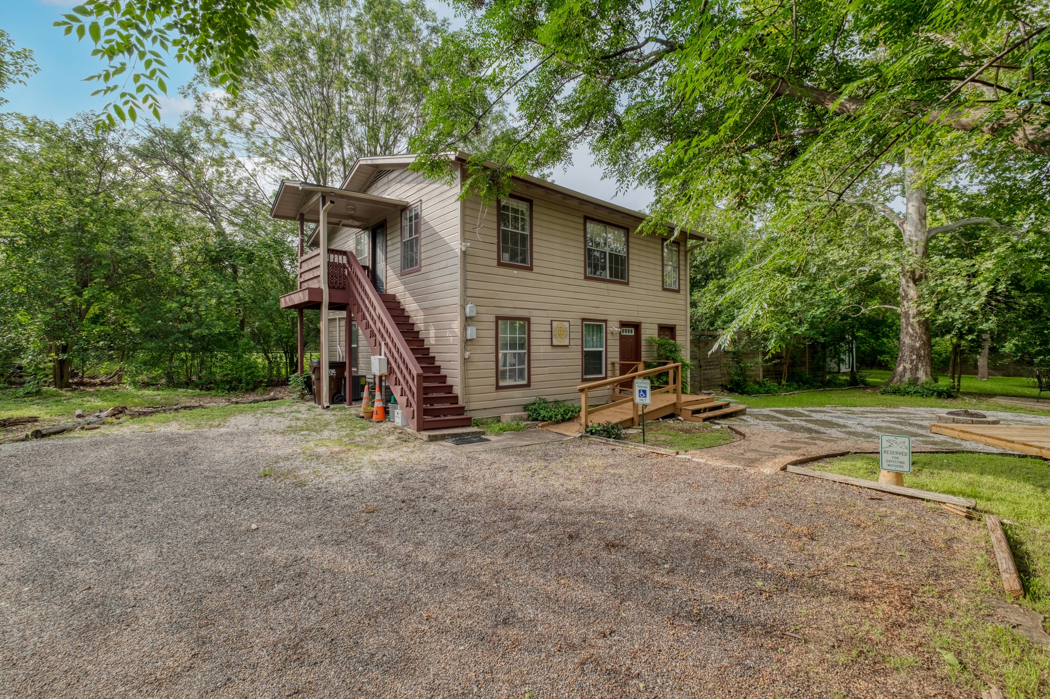 main property photo 26