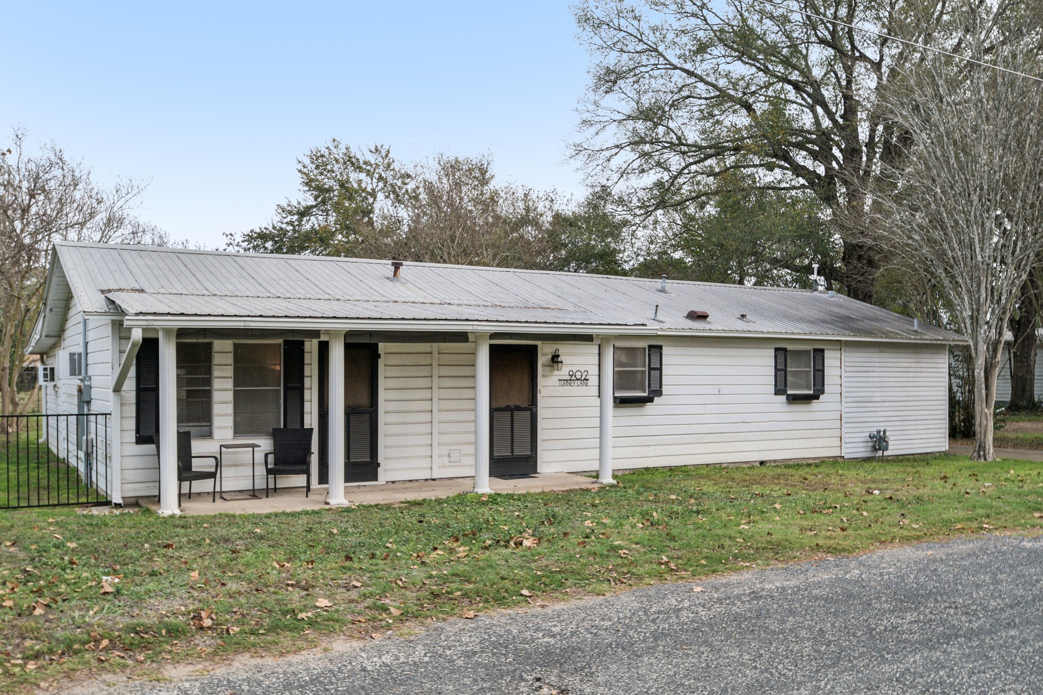 main property photo 6