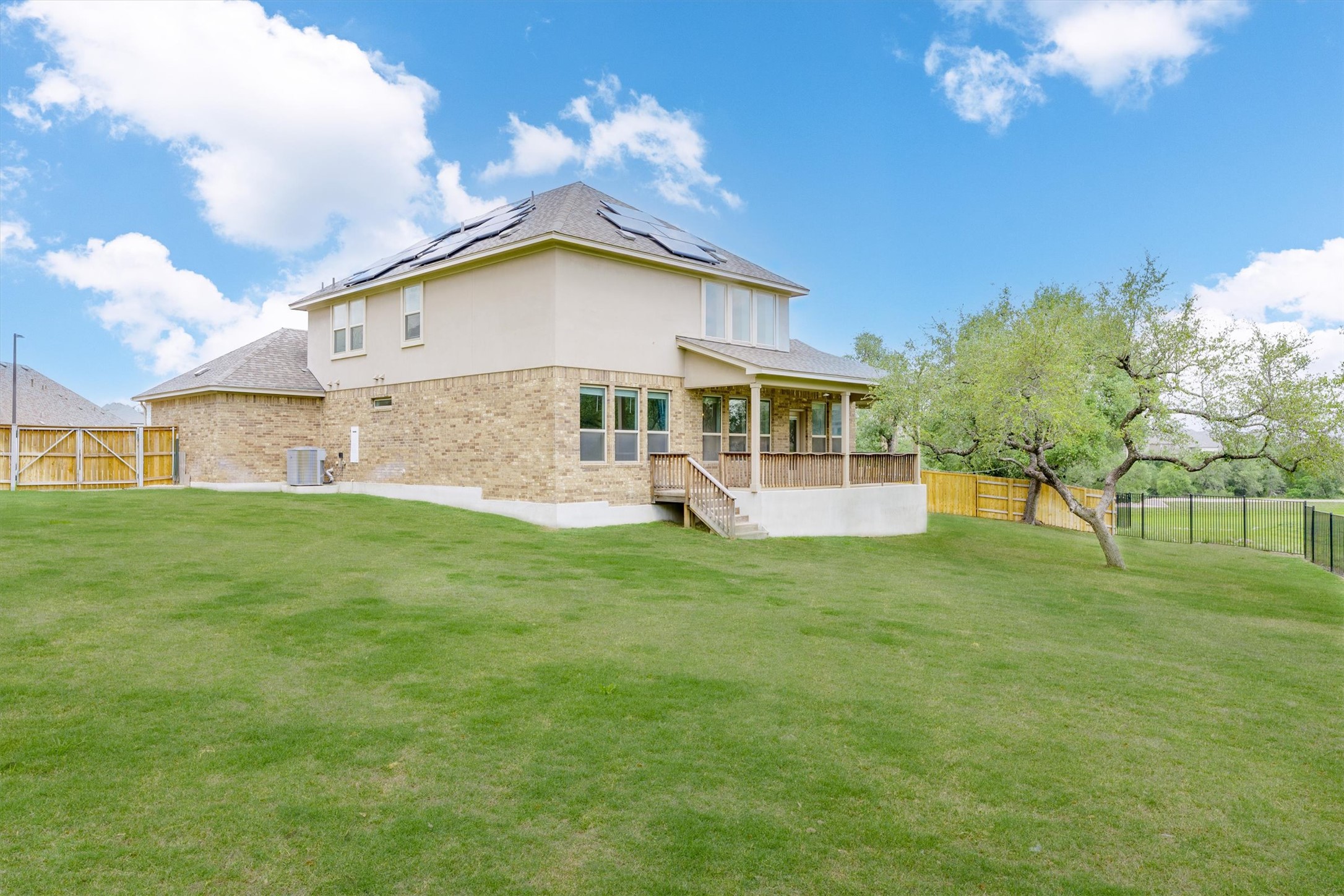 main property photo 34