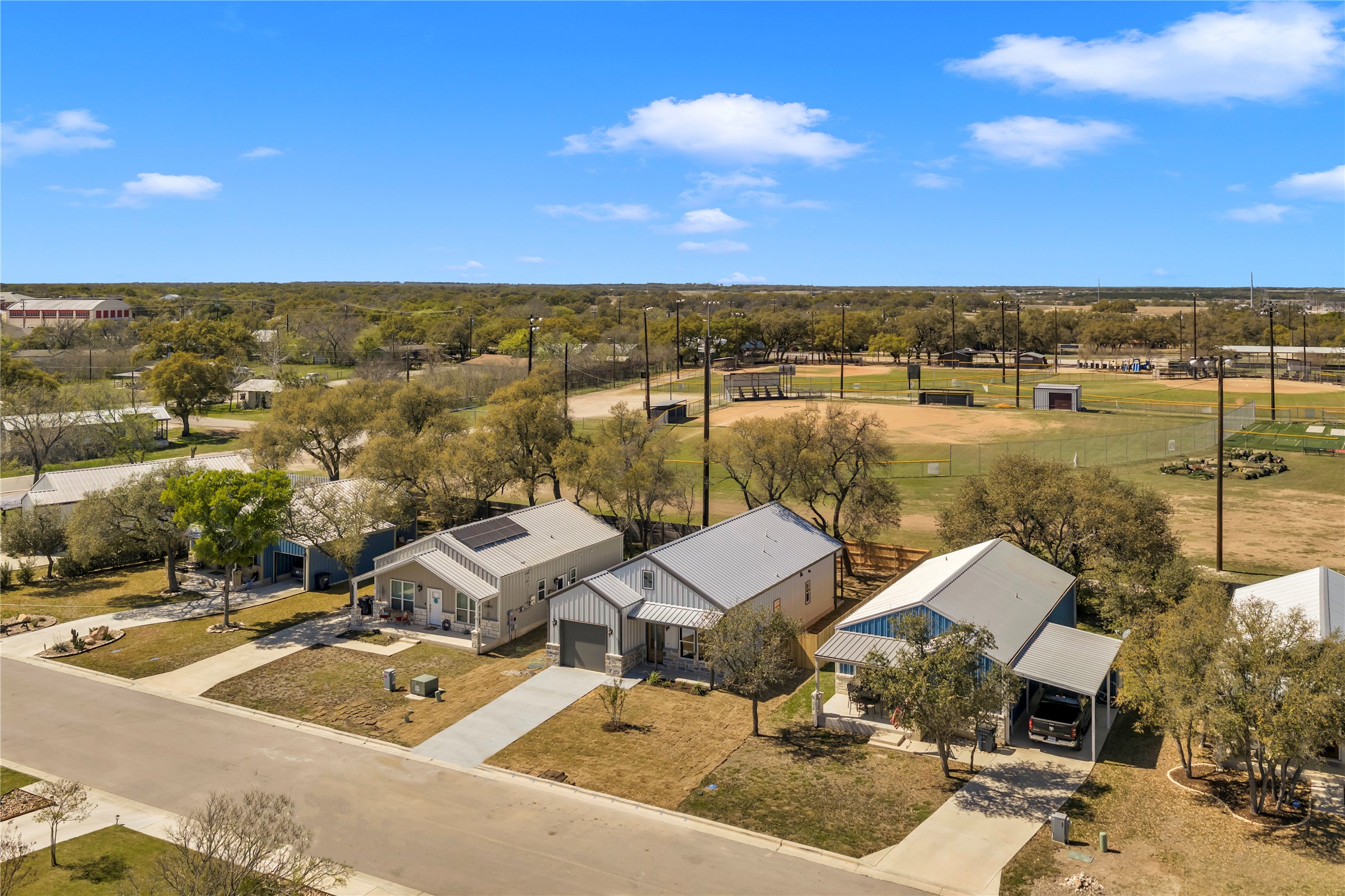main property photo 35