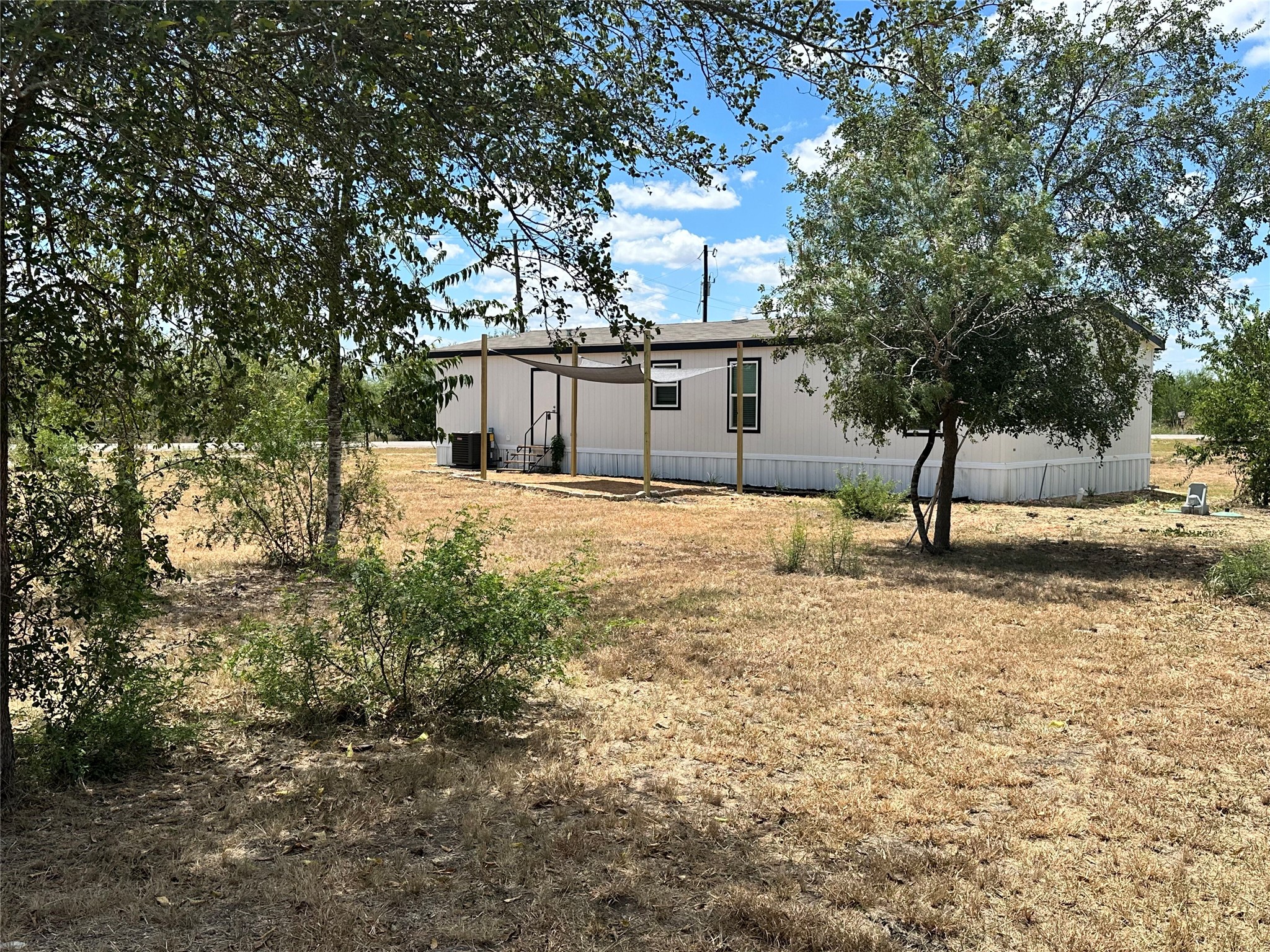 main property photo 22