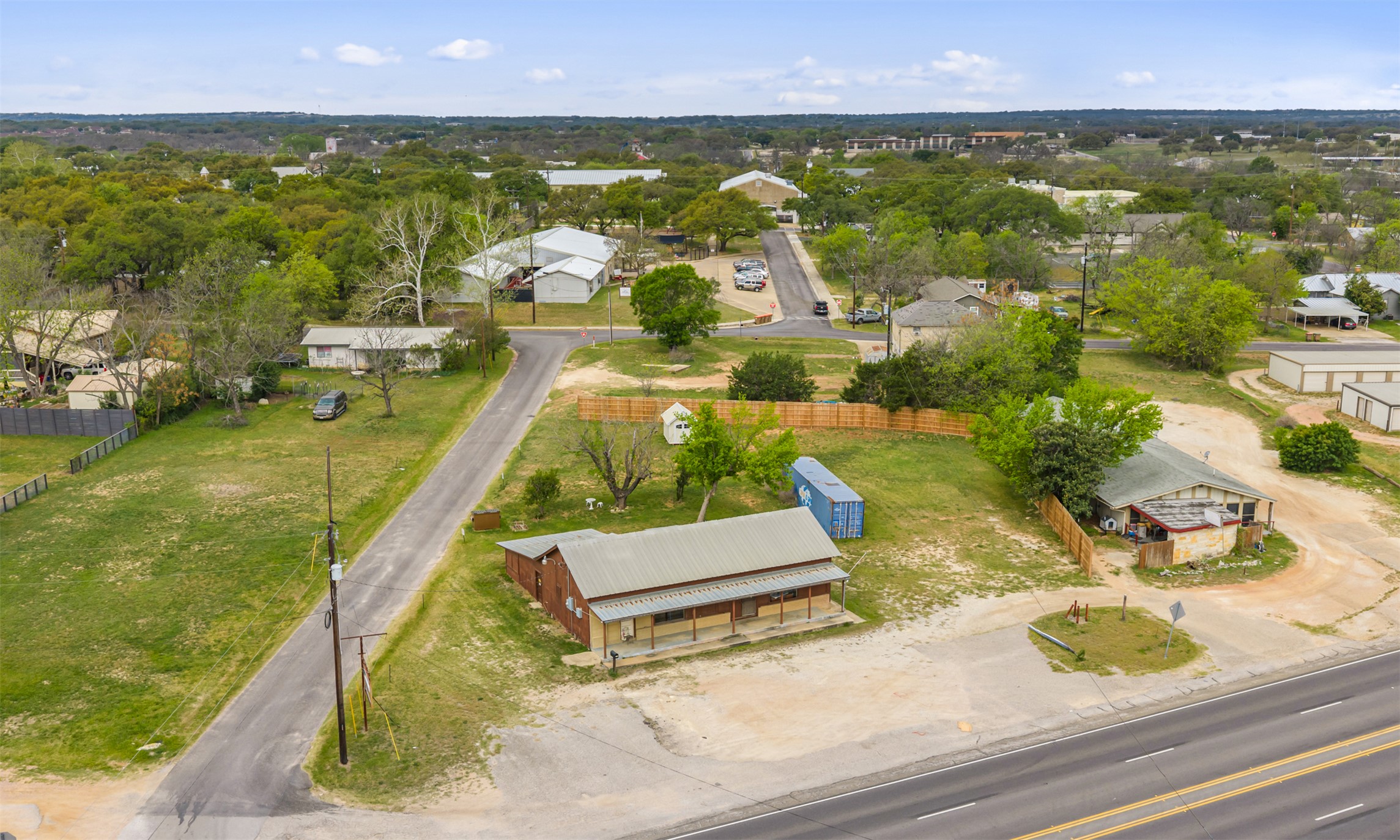 main property photo 5